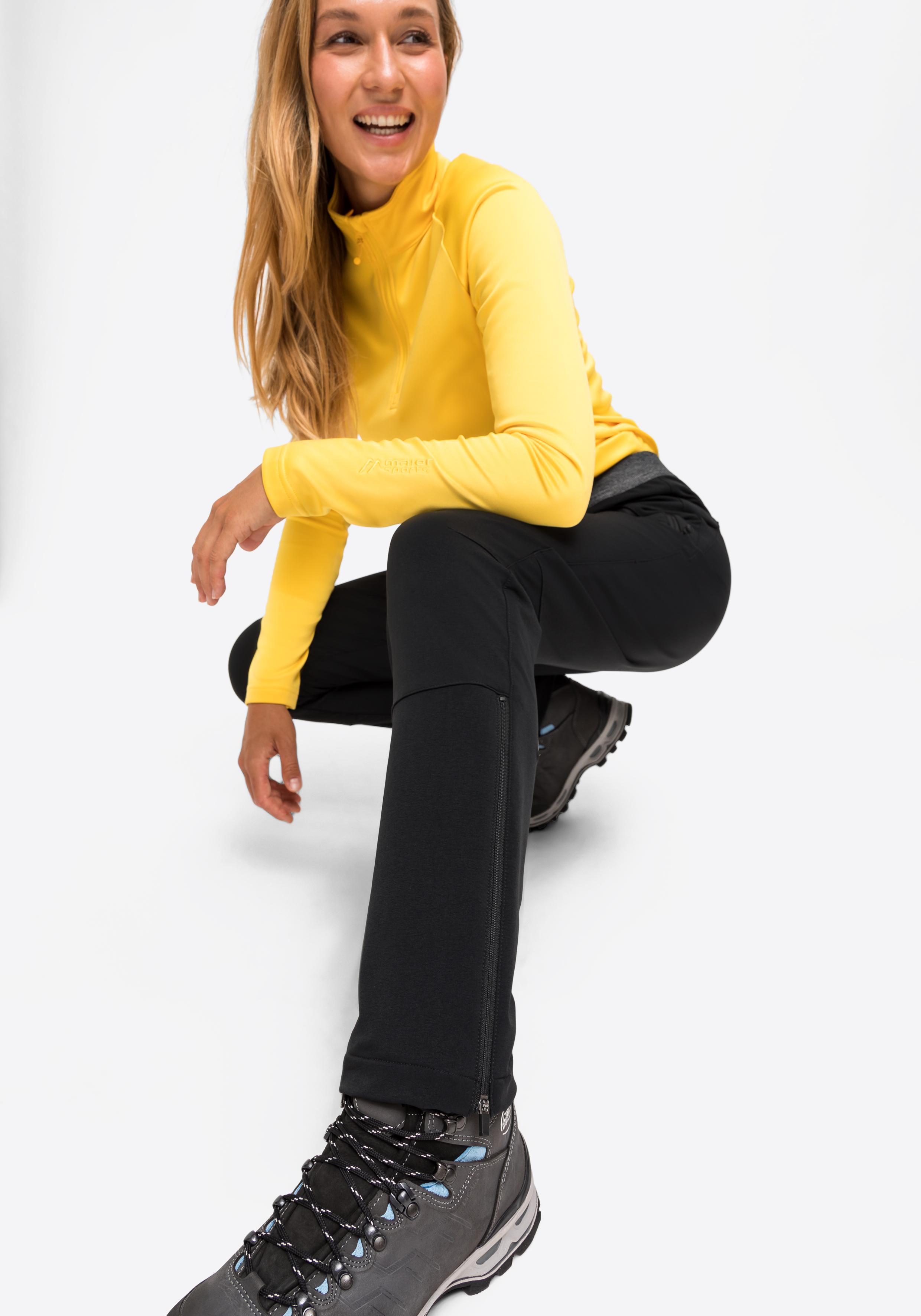 Schuh, Langer Ärmel, Hosen, Person, Sitzen