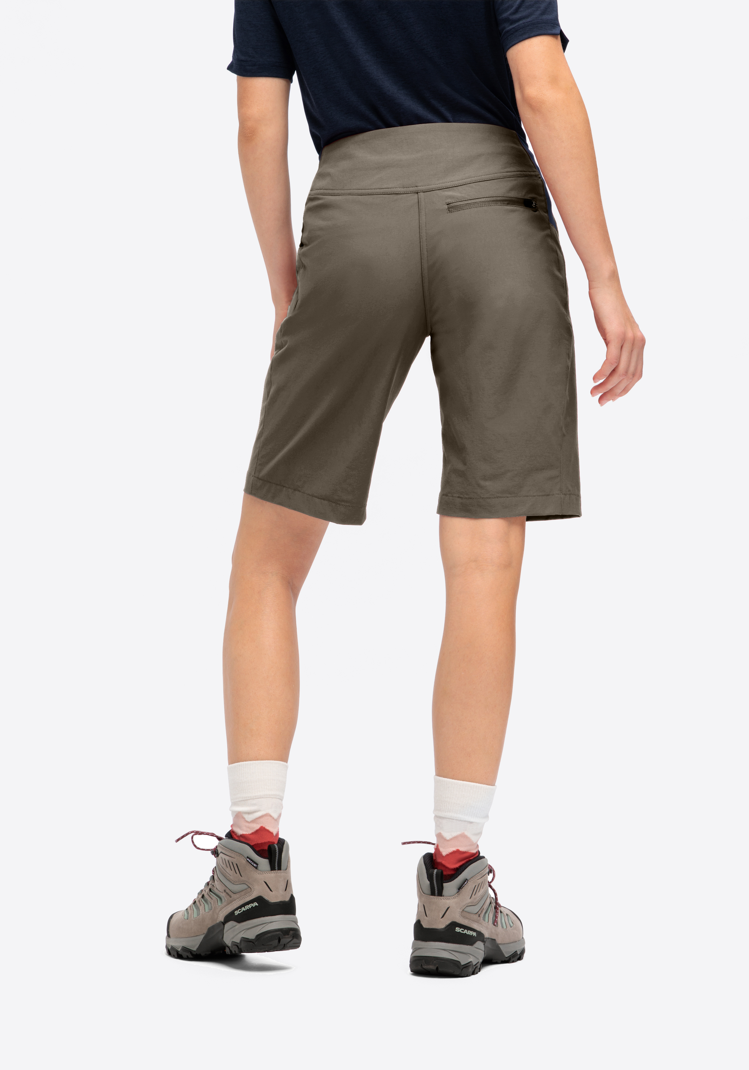 Bekleidung, Kurze Hosen, Schuh, Sneaker, Person