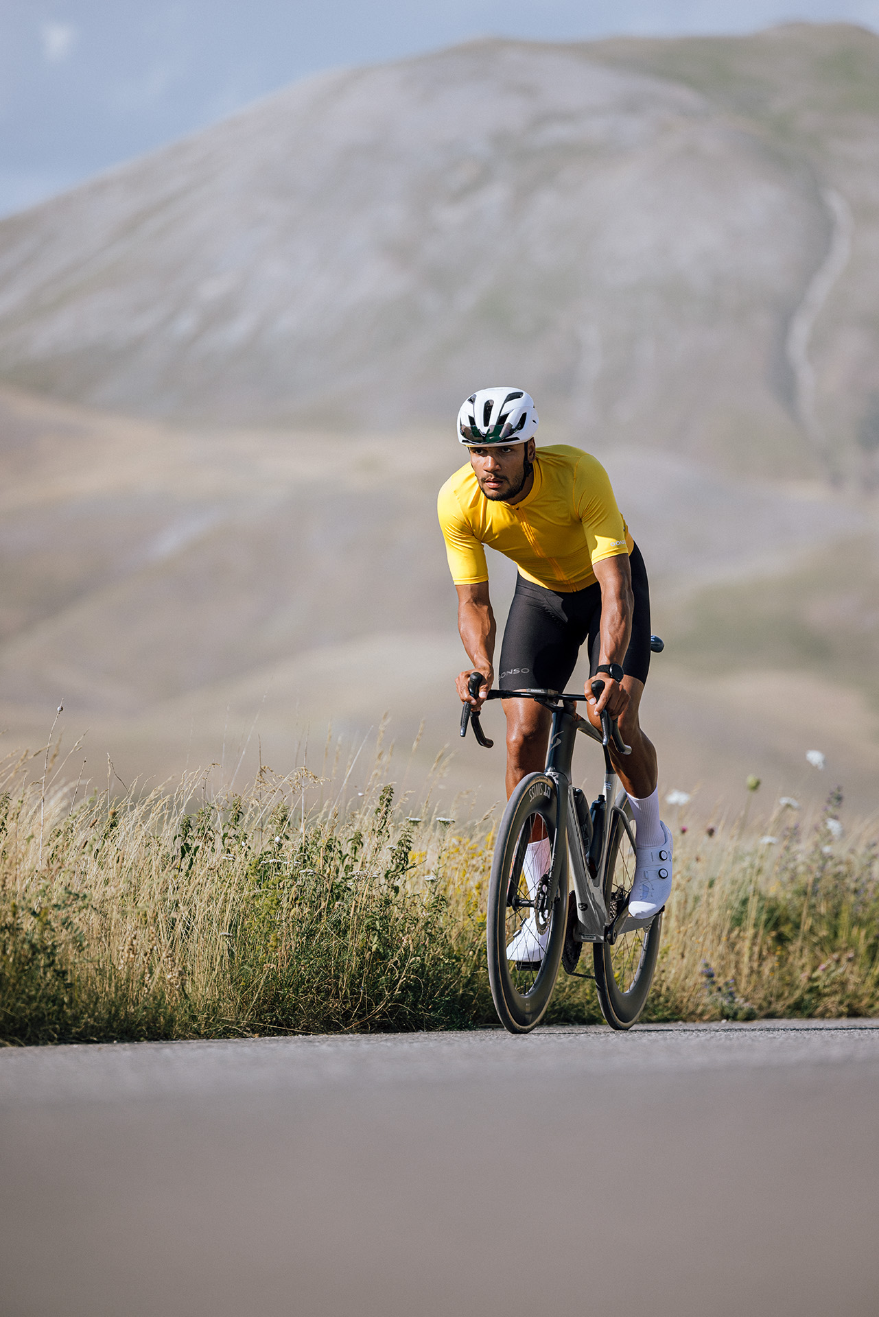 GONSO_ROAD_SUMMER_2024-4475_96dpi Helme, Fahrrad, Fahrzeug, Radfahren, Person