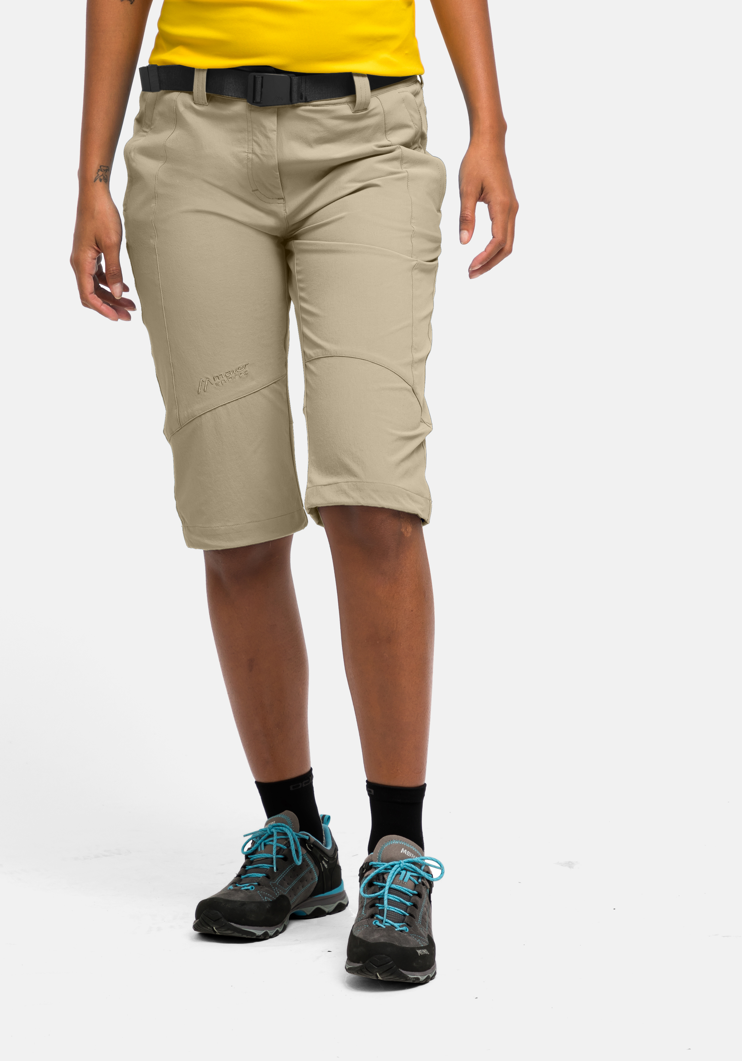 Kurze Hose, Schuh, Khaki, Turnschuh, Person