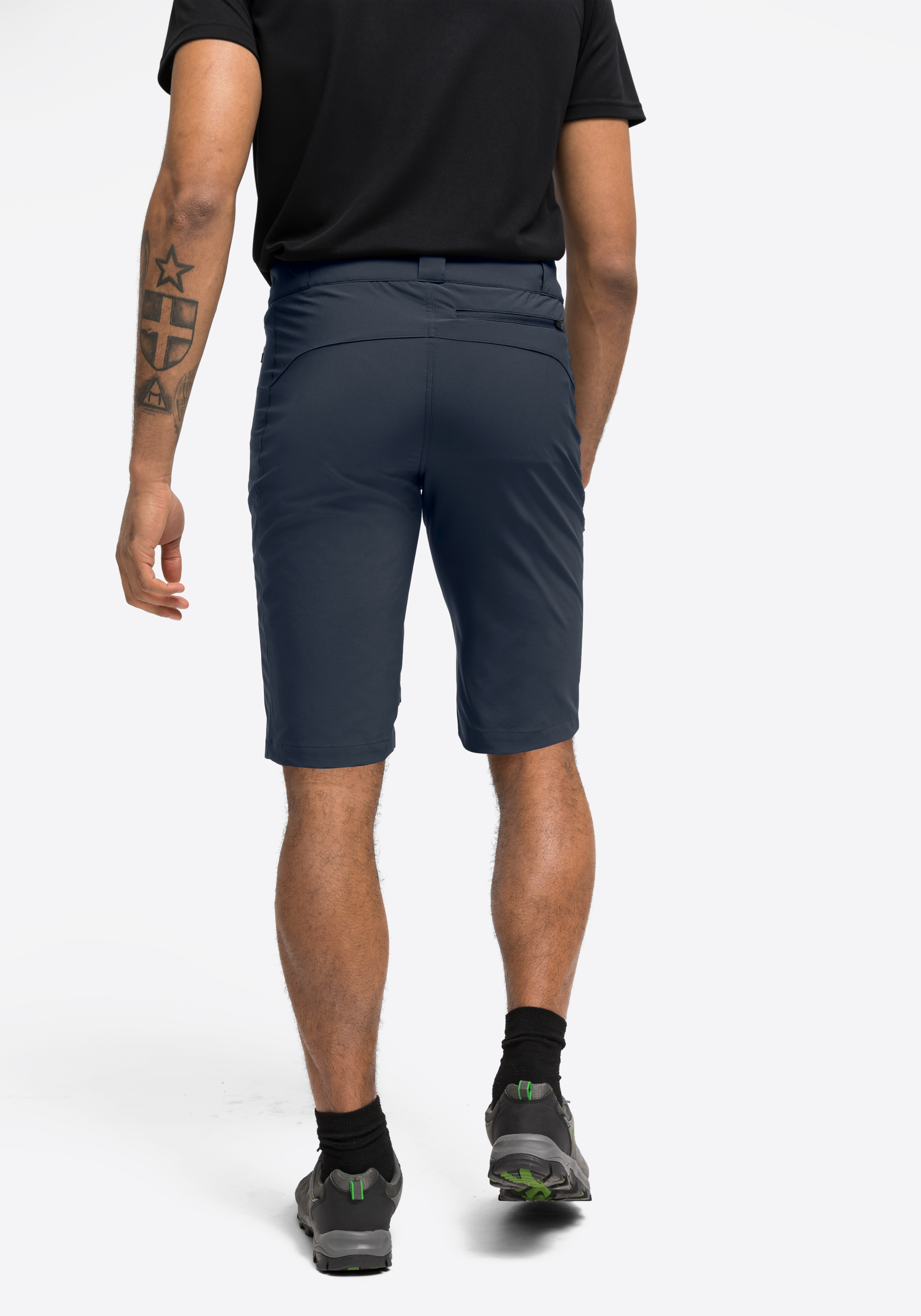 Kurze Hose, Schuh, Erwachsener, Mann, Person