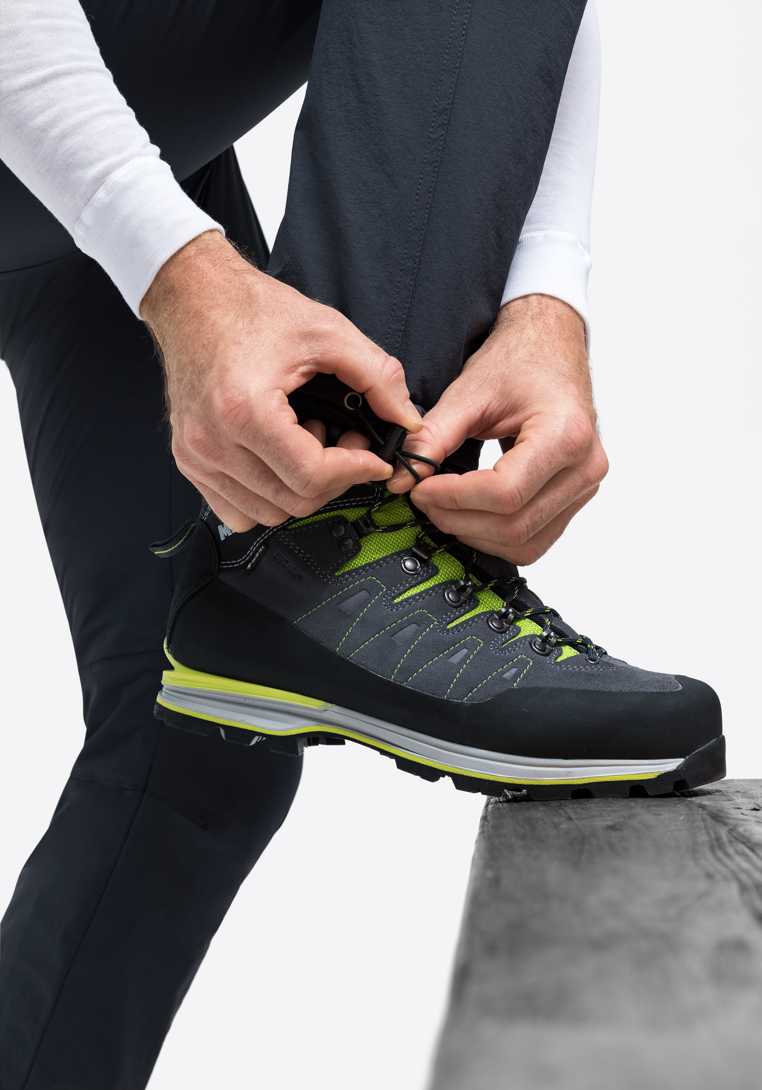 Bekleidung, Schuhwerk, Schuh, Sneaker, Schere, Bekleidung, Schuhwerk, Schuh, Sneaker, Hiking-Schuhe, Trail-Schuhe, Lackleiste?, Outdoor-Schuhwerk, Schuh grau-schwarz