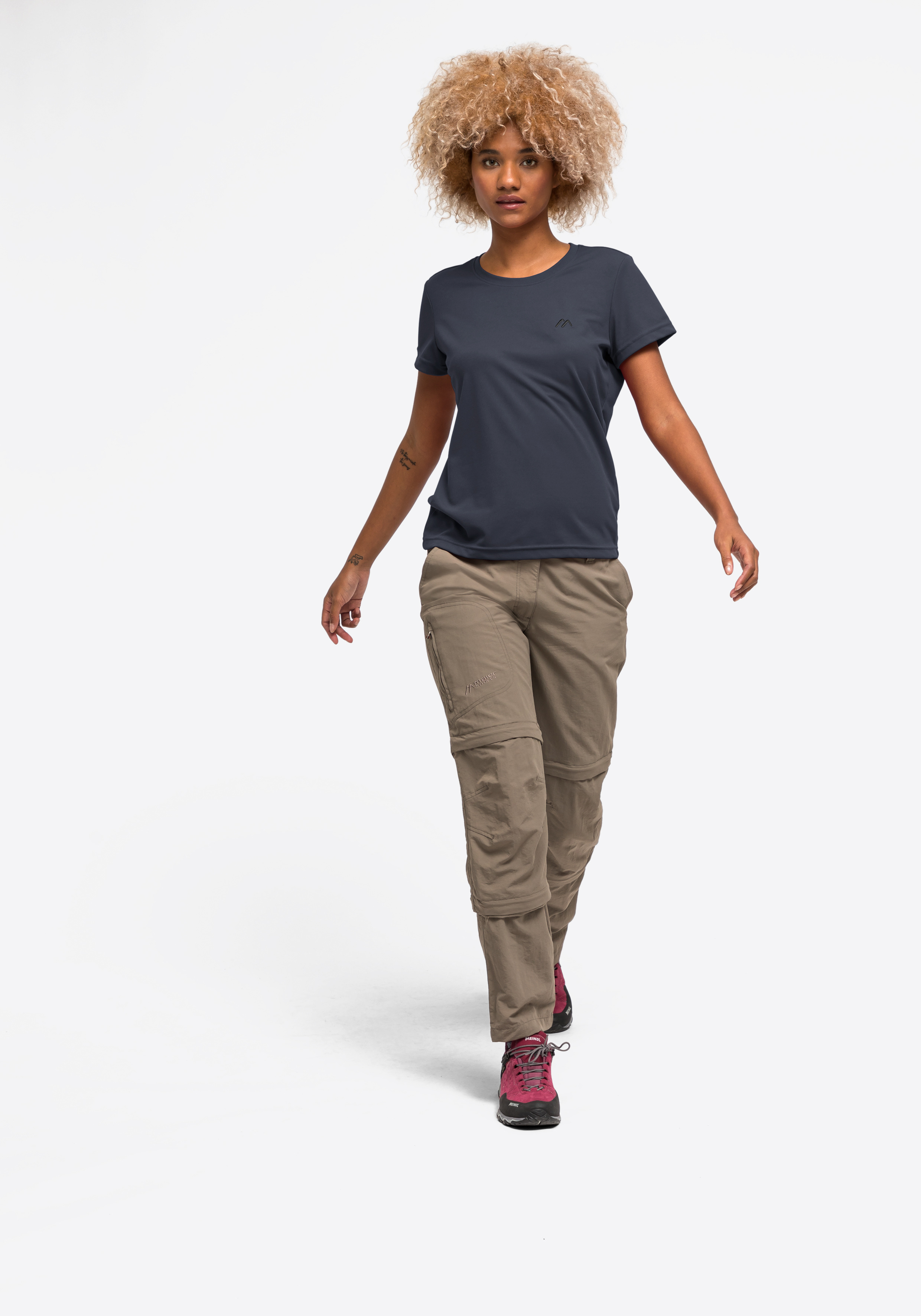 Bekleidung, Hosen, Person, T-shirt, Schuh