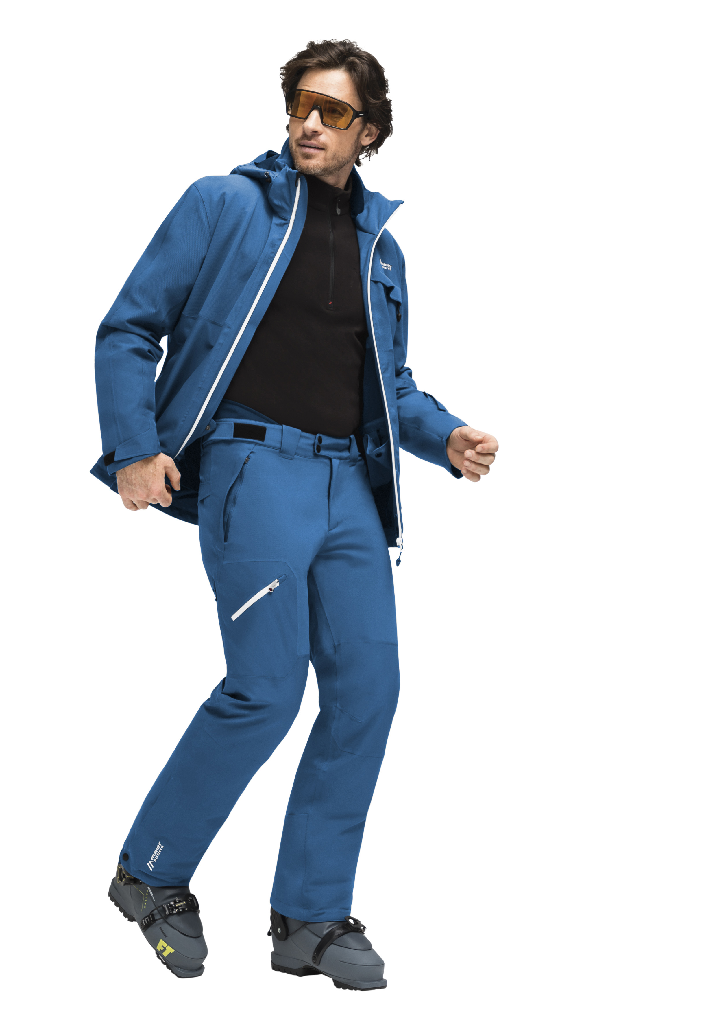 Hardshelljacke, blaue Jacke, Outdoor-Hose, Sonnenbrille, Zubehör