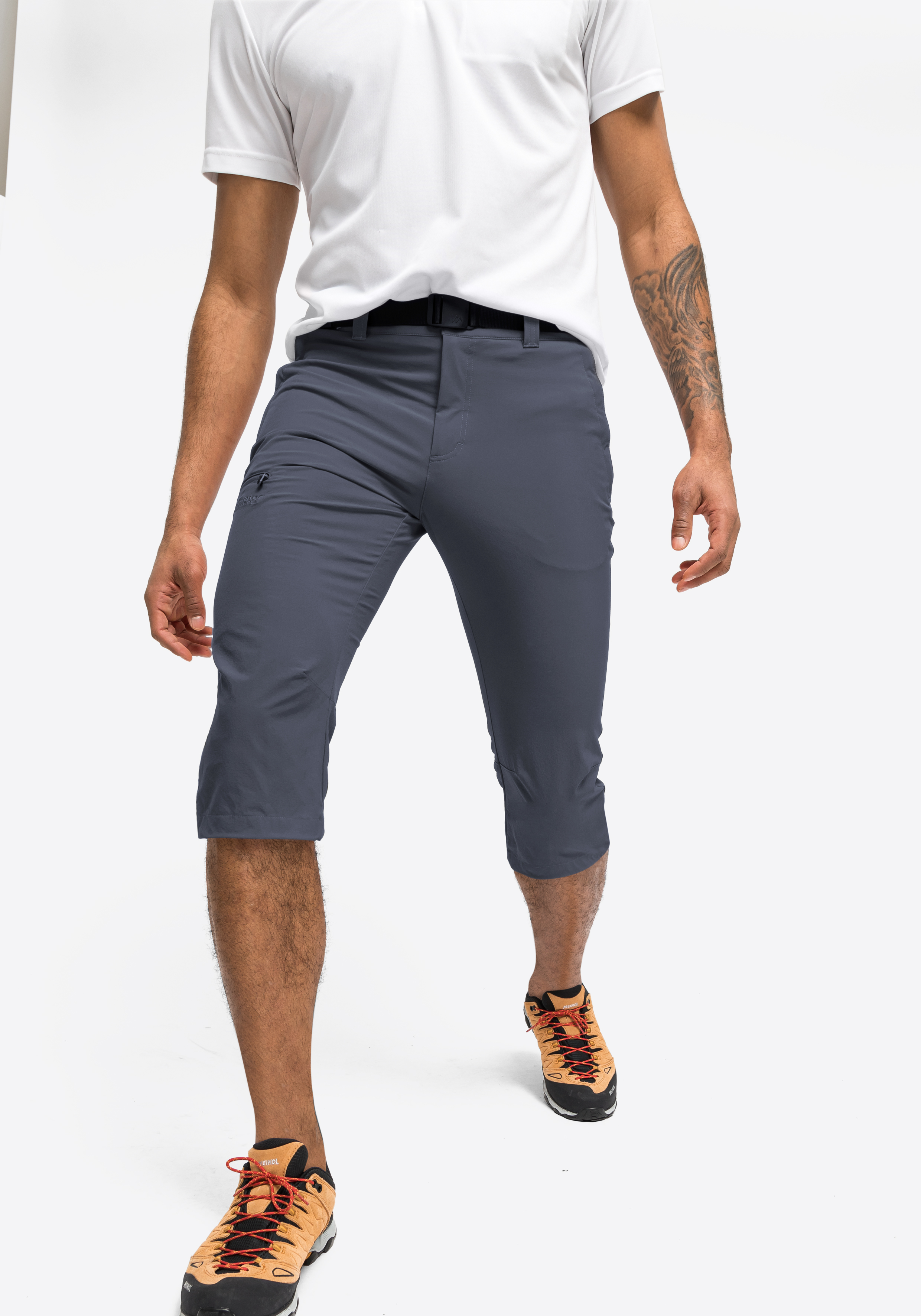 Bekleidung, Kurze Hosen, Hosen, Tätowierung, Schuh