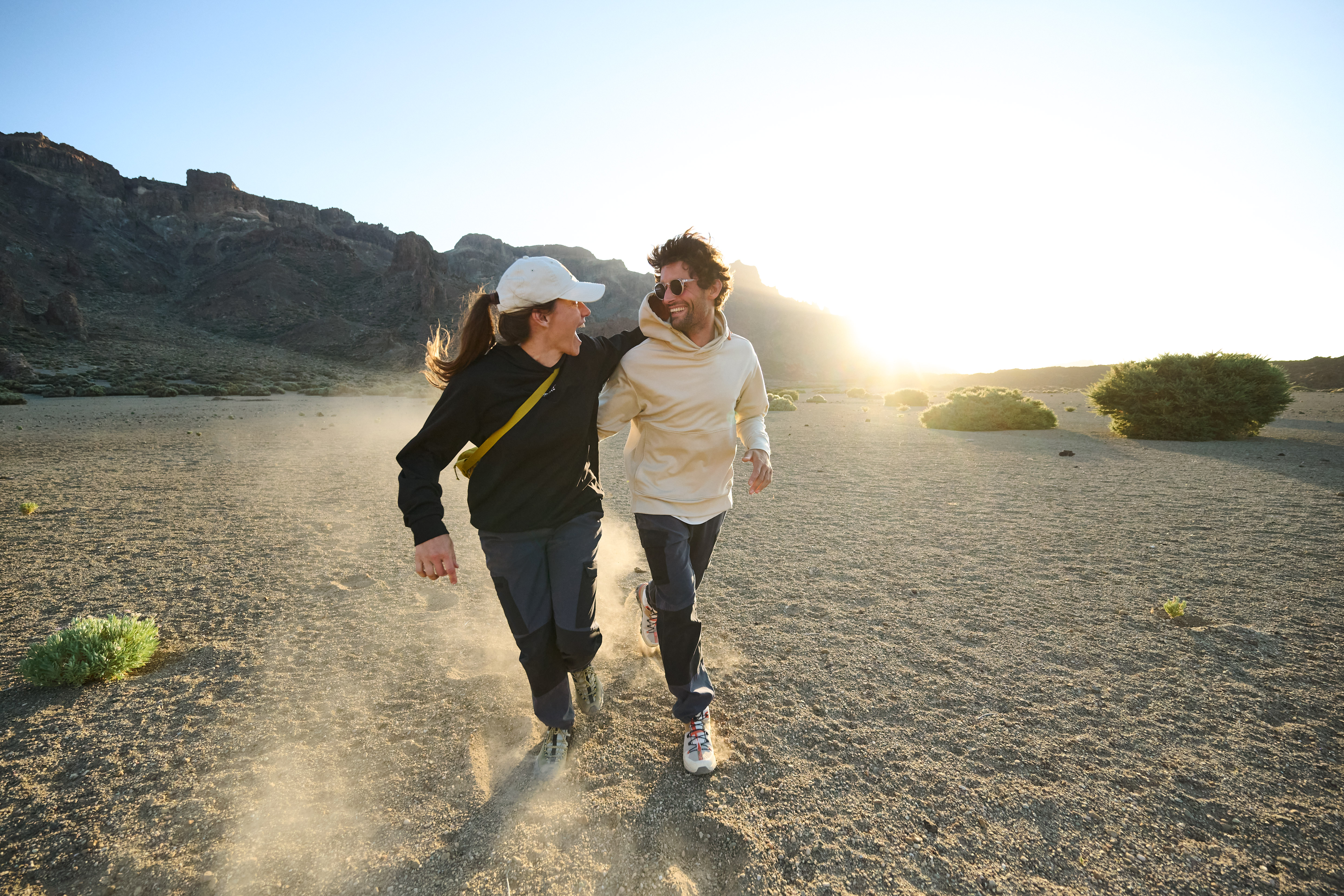 202509_Maier_Sport_Teneriffa_05124 Person, Gehen, Portrait, Kurze Hosen, Draußen