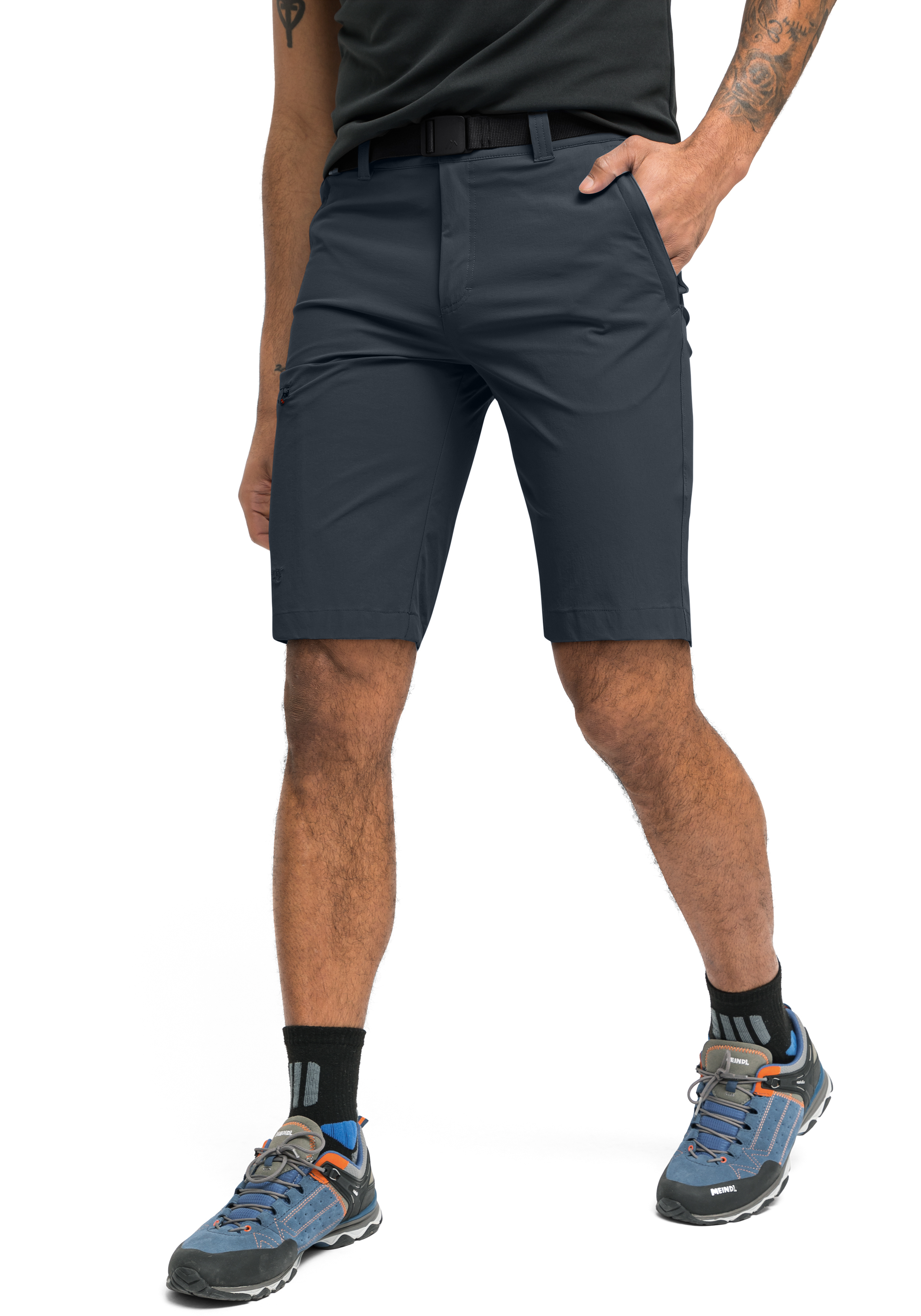Kurze Hose, Schuh, Erwachsener, Mann, Person, Hose, Shorts, Kniebund, Outdoor, Baumwolle/Blend