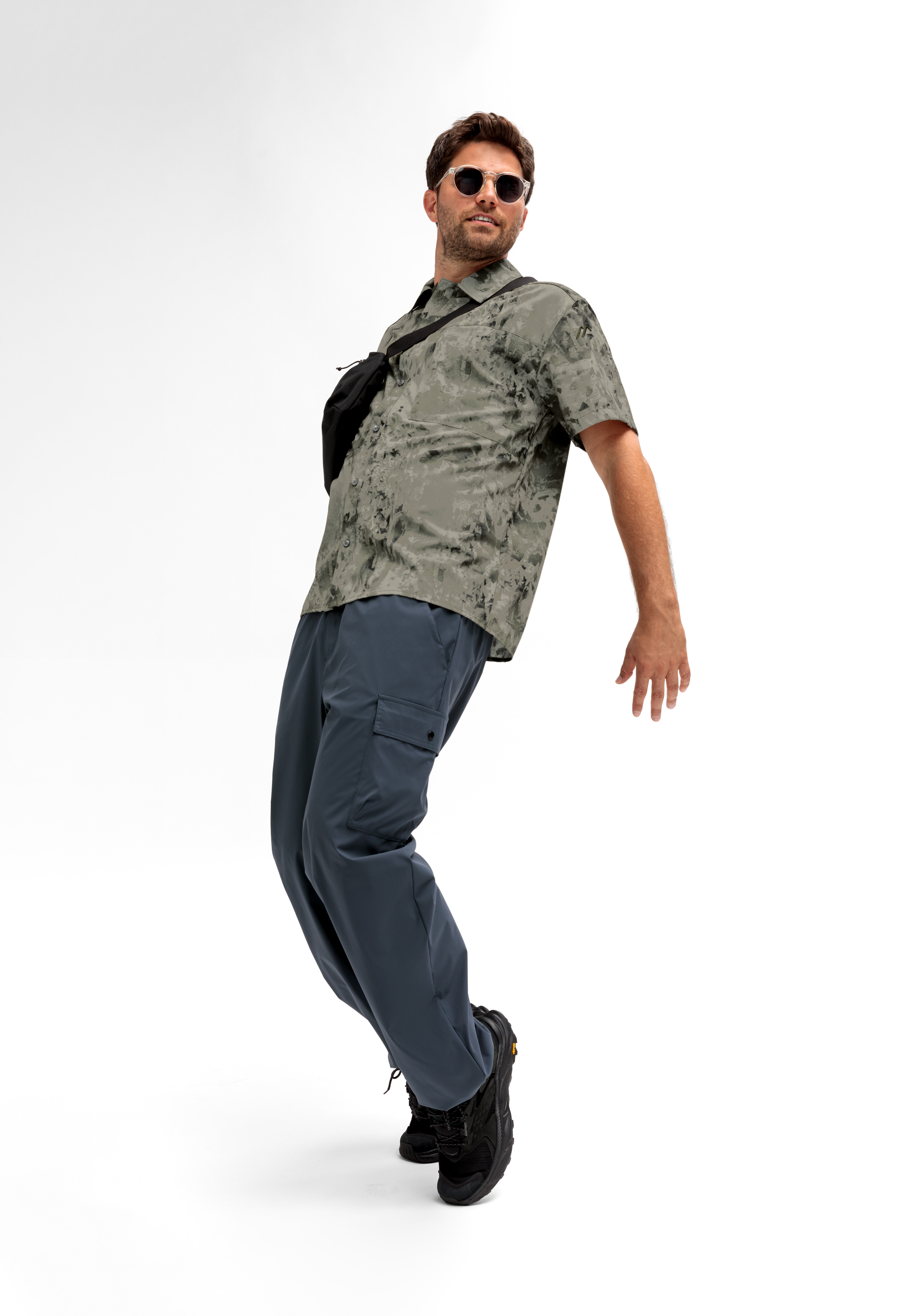 Hemd, Kurzarm, Camouflage, Cargo-Hose, Sonnenbrille