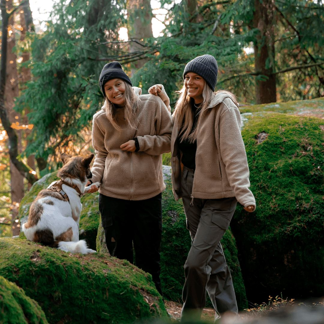 Fleecejacke, Beide Personen, Outdoor, Wald, Hund