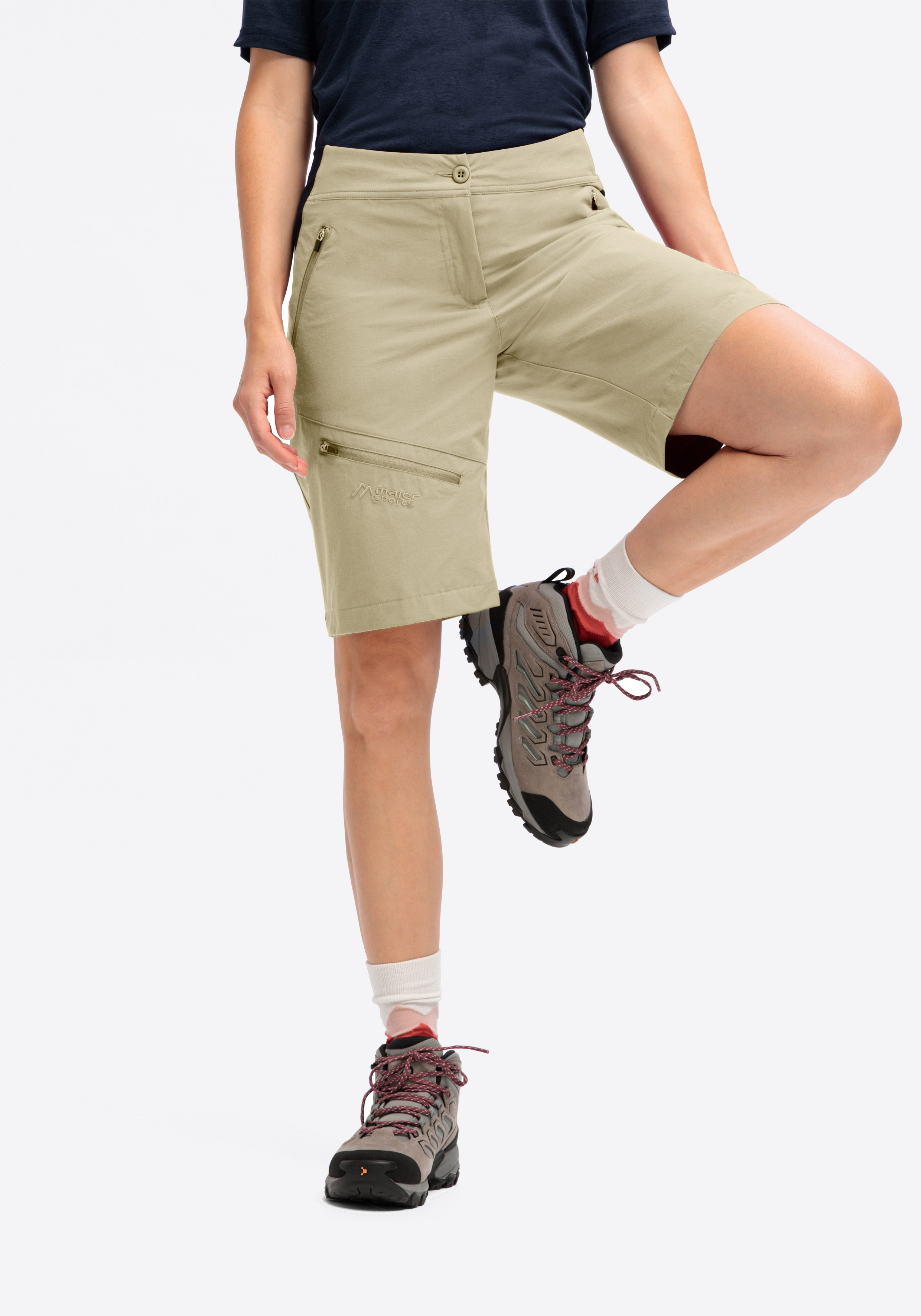 Kurze Hose, Schuh, Sneaker, Person, Khaki