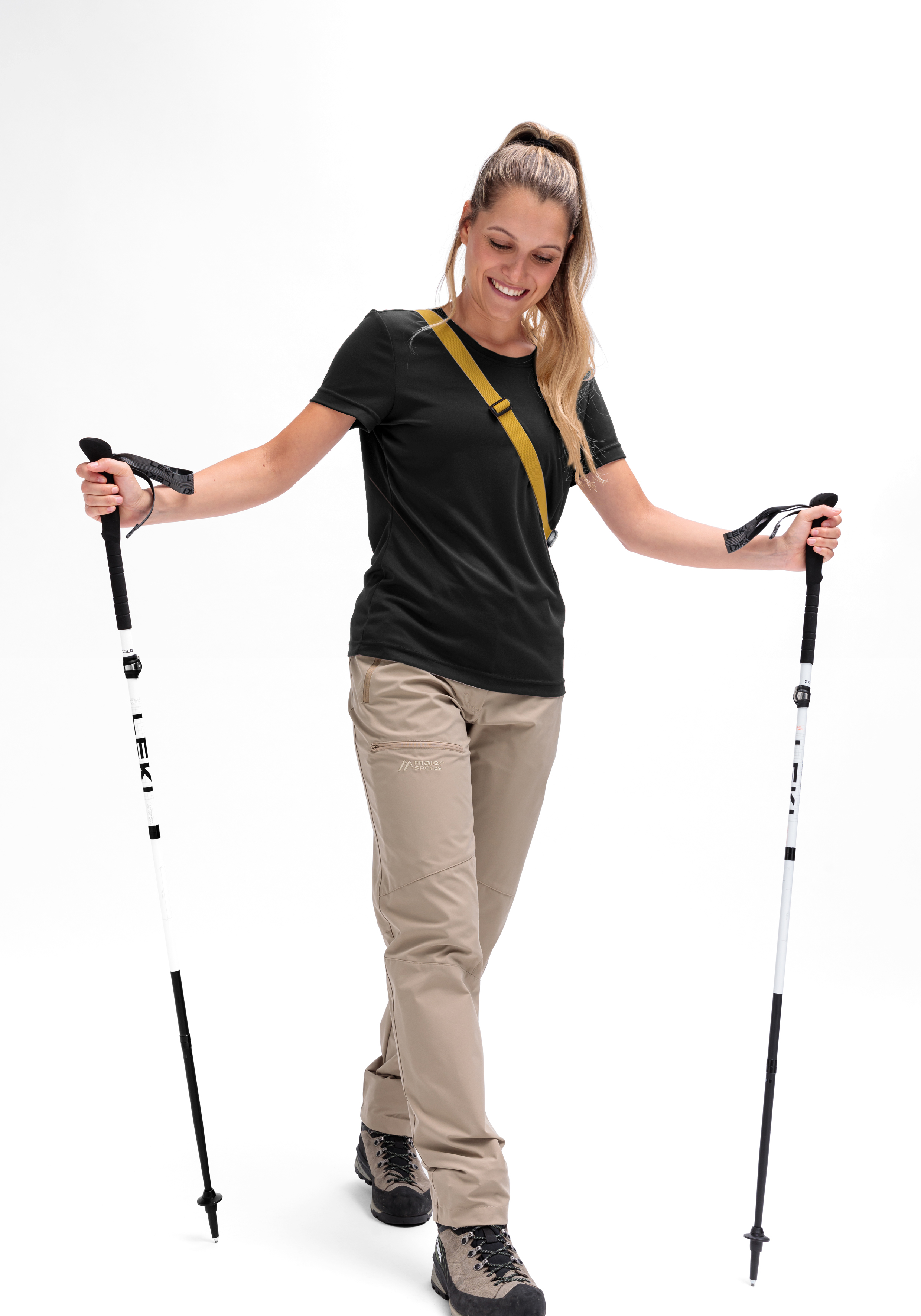 Outdoor-Pants, Wandern-Hose, Trekking, Gehstöcke, Schwarzes-T-Shirt