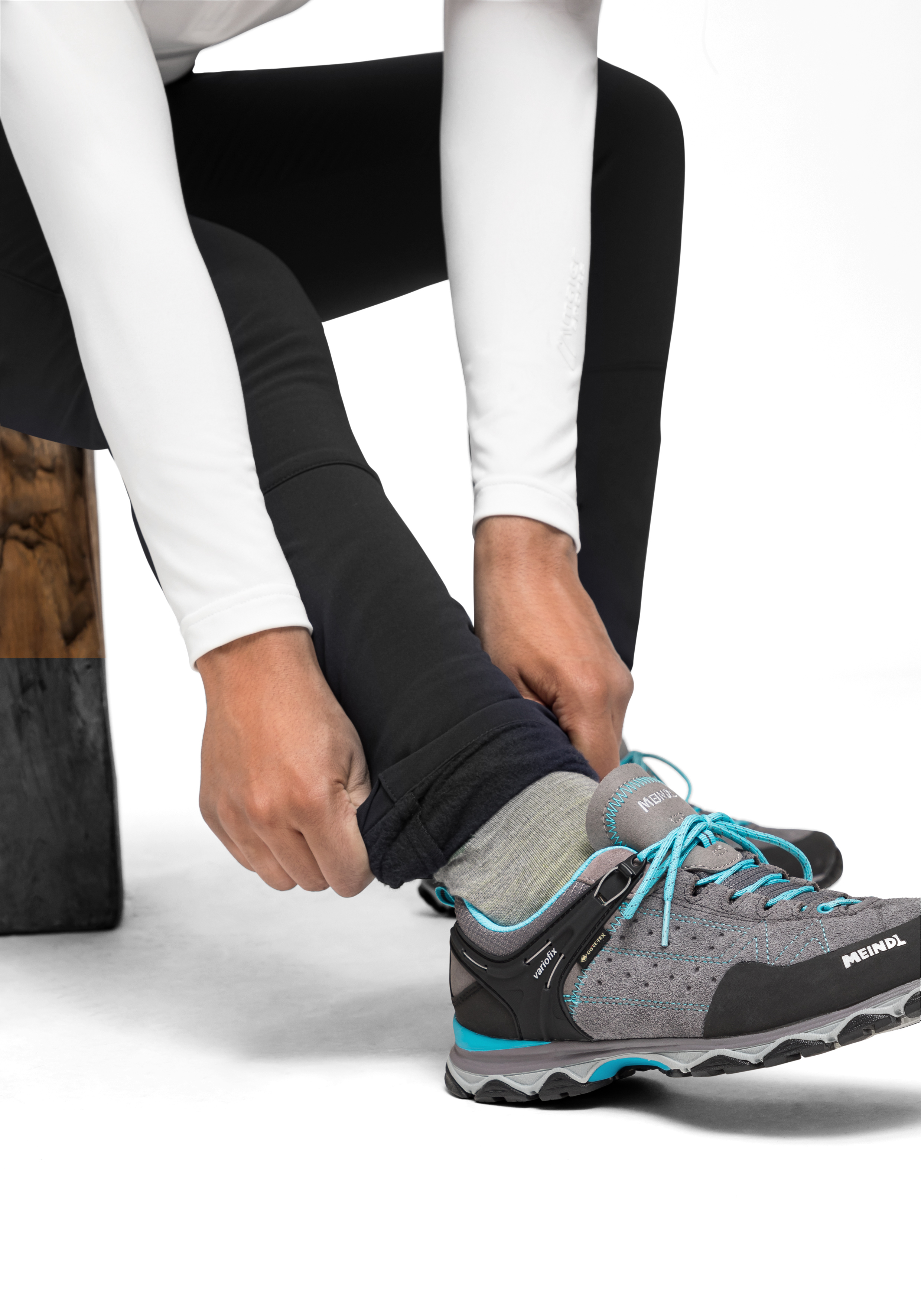 Helga slim athletic shoes, running shoes, gray shoe, laces, turquoise accents