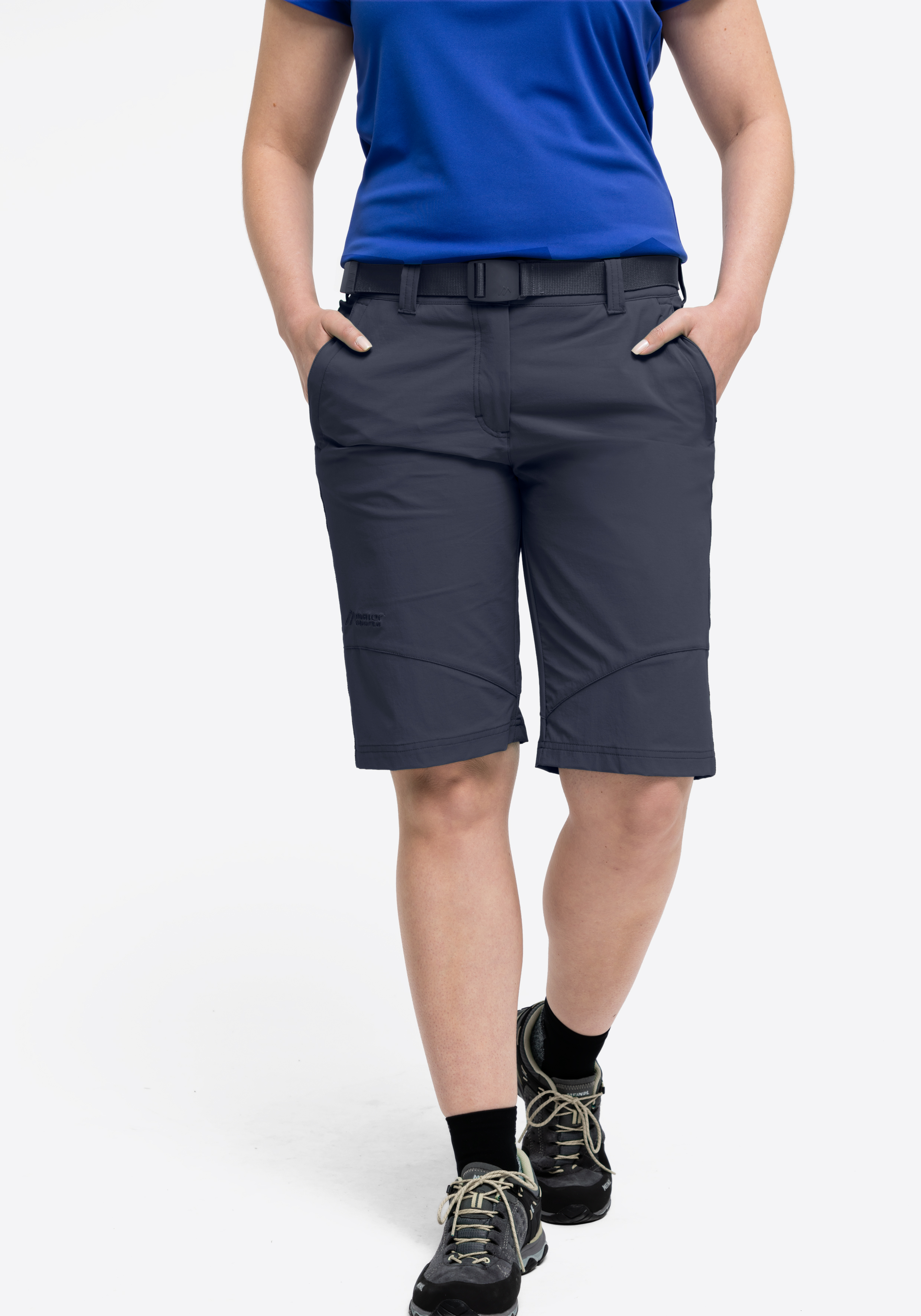 Bekleidung, Kurze Hosen, Schuhwerk, Schuh, Person