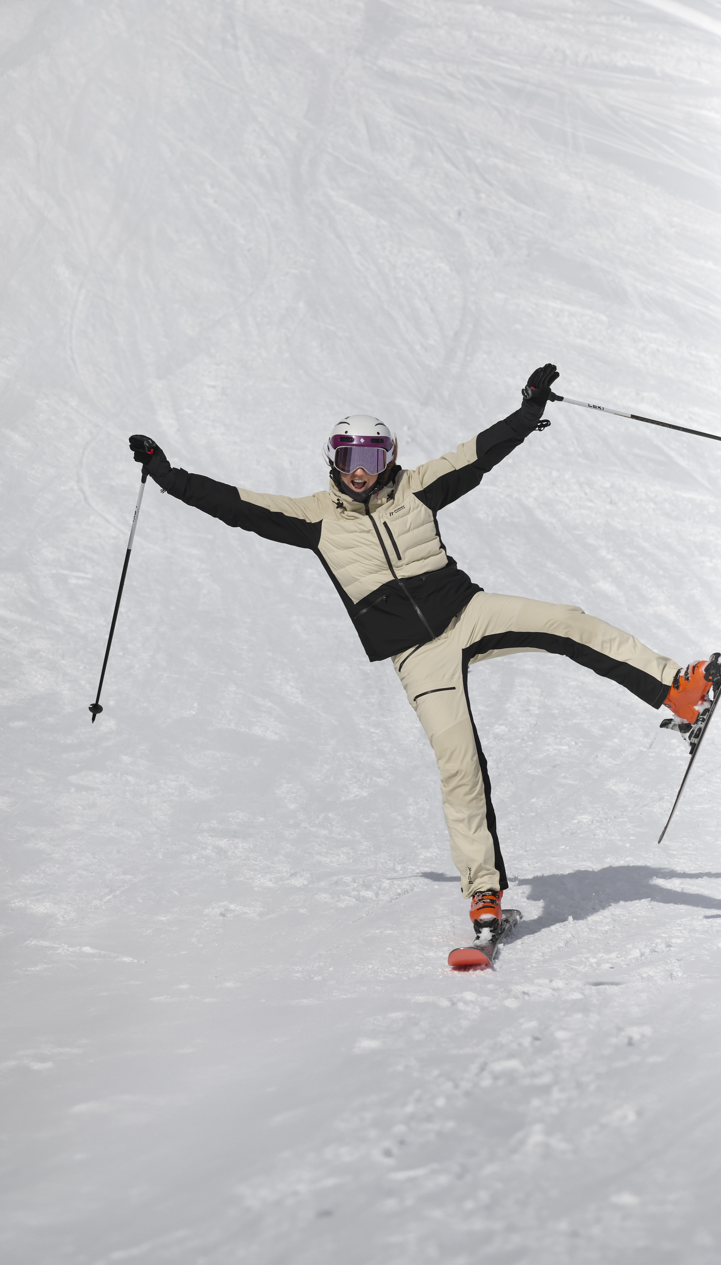 Ma.Fia.Photography-FIM2501-554_250805 Draußen, Piste, Handschuh, Helm, Person