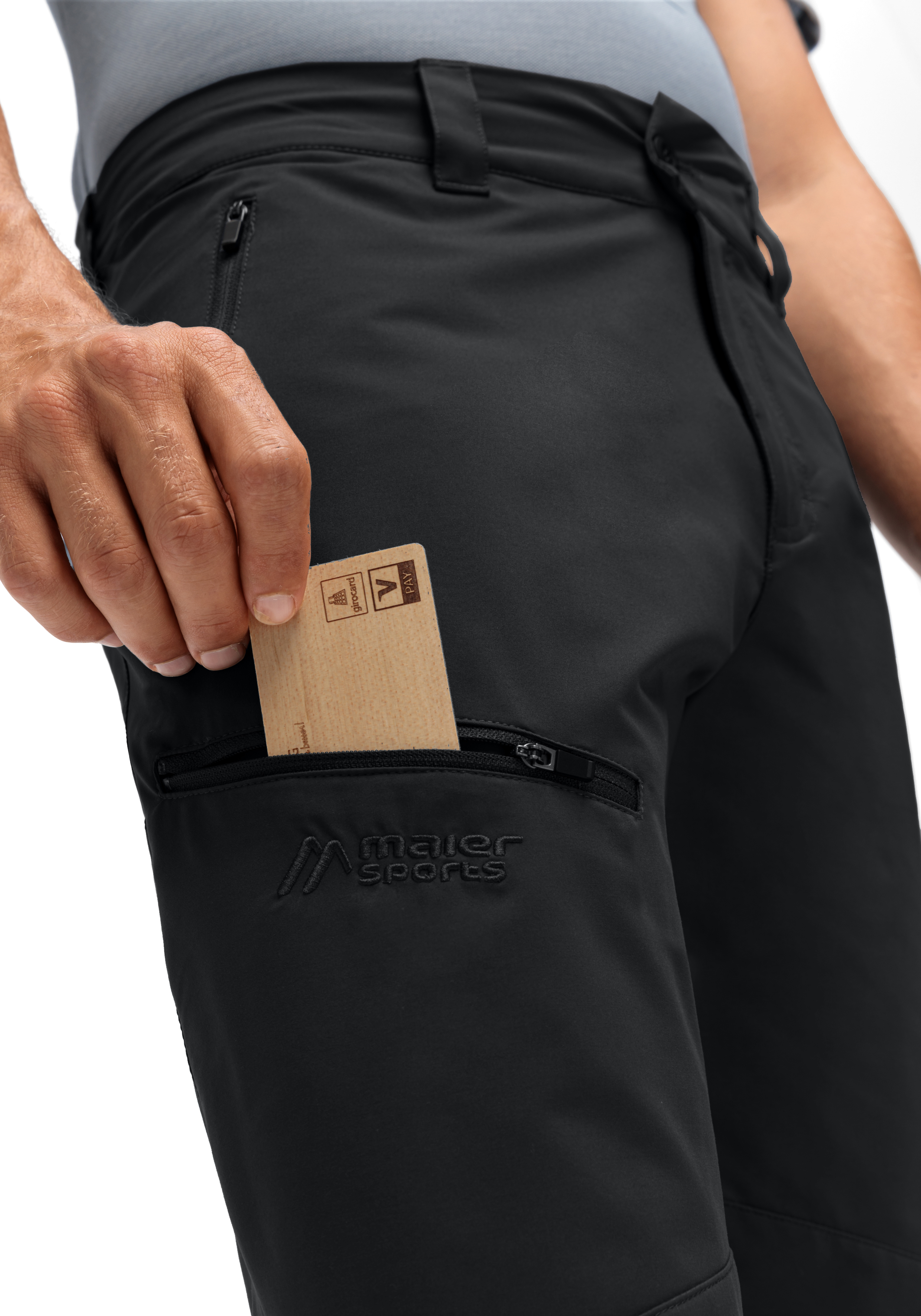 Nil Loop Bekleidung, Hosen, Kreditkarte, Text, Bekleidung, Hosen, Kreditkarte, Text, Bekleidung, Hosen, Person, Hose, Schwarz, Karteinsatz, Seitentasche, Sporthose, Hosen, Normale Hose, Seitentasche, Reißverschluss, Maier Sports