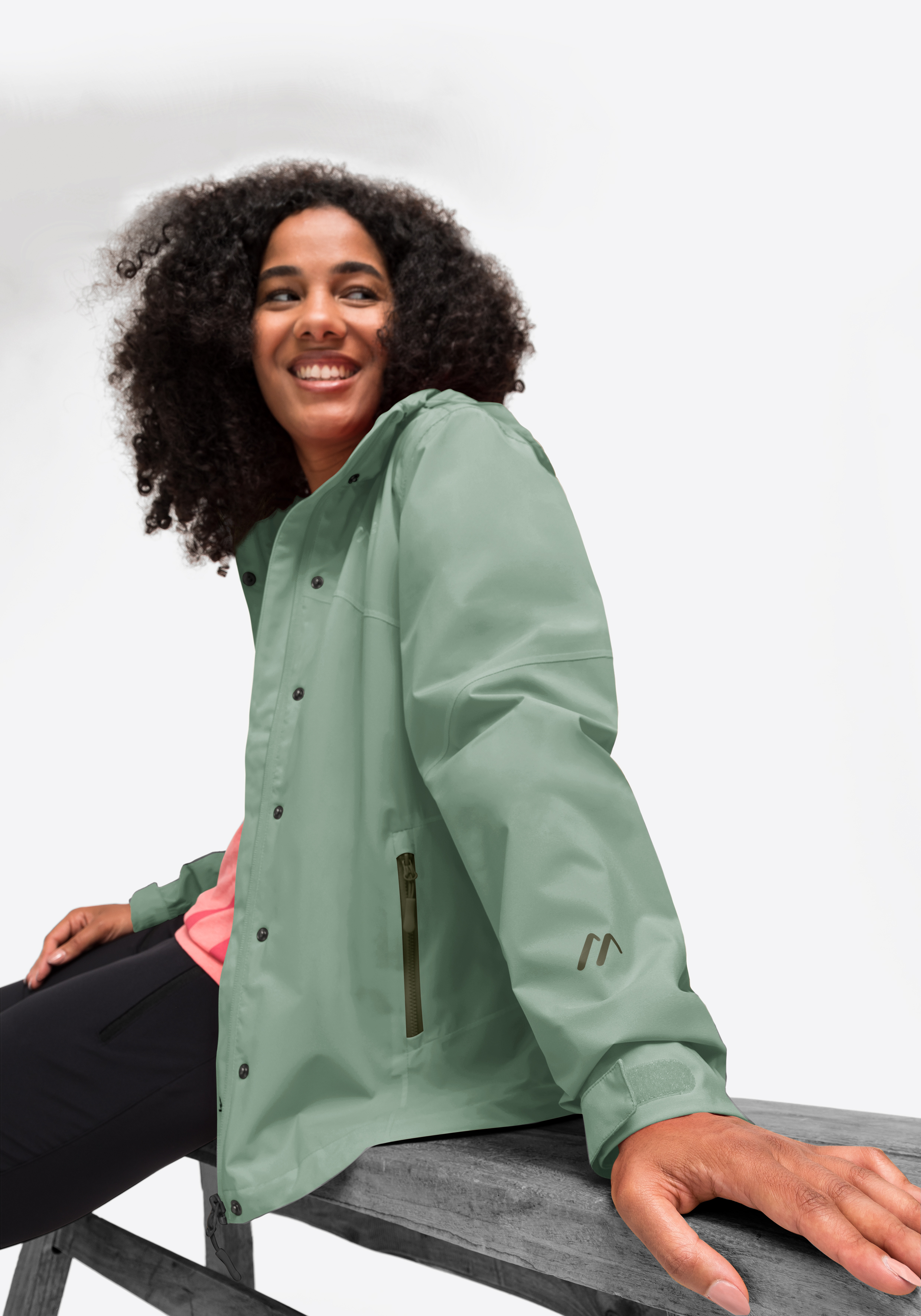 Mantel, Person, Lächeln, Erwachsener, Frau