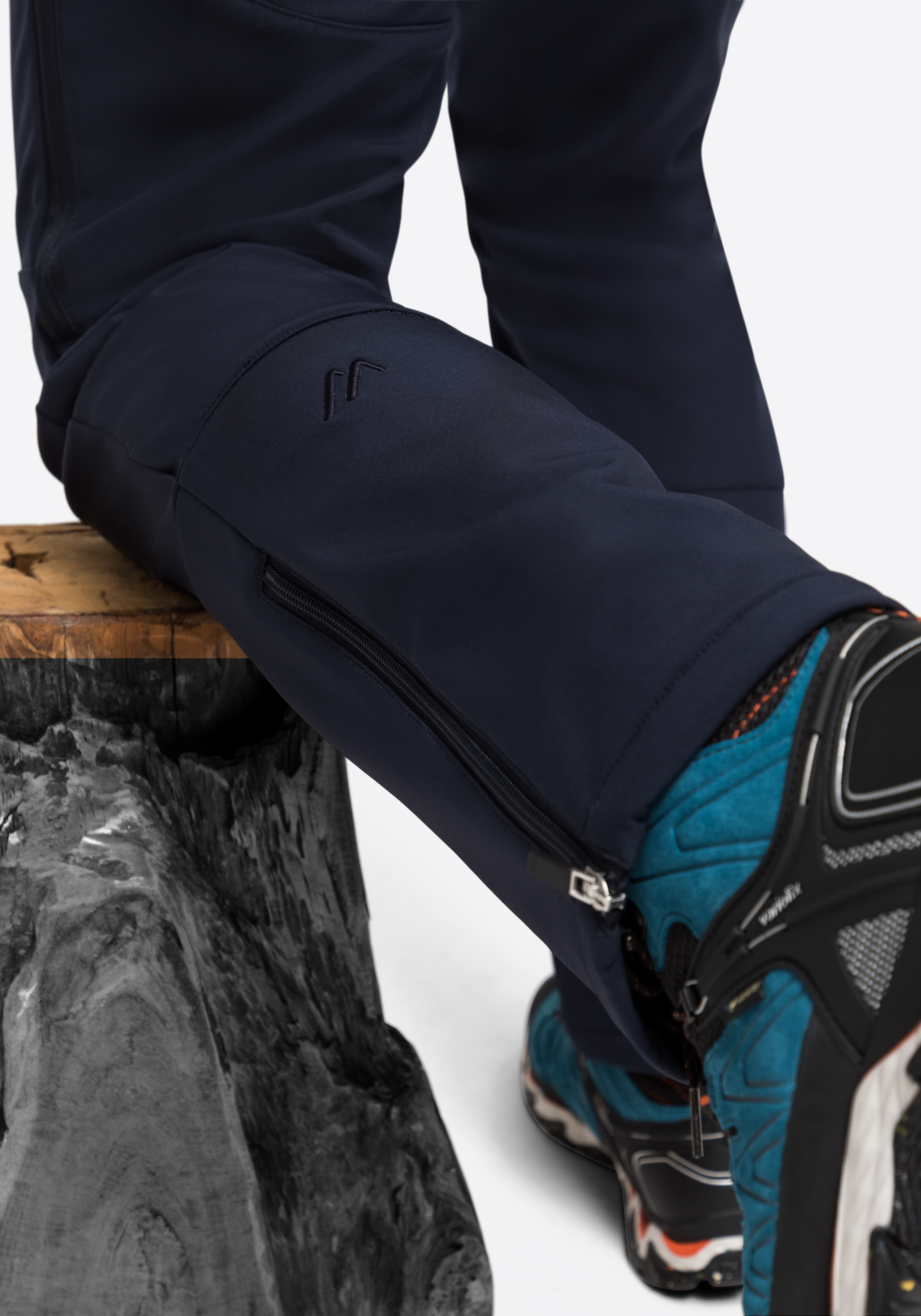 Bekleidung, Hosen, Baum, Person, Schuh