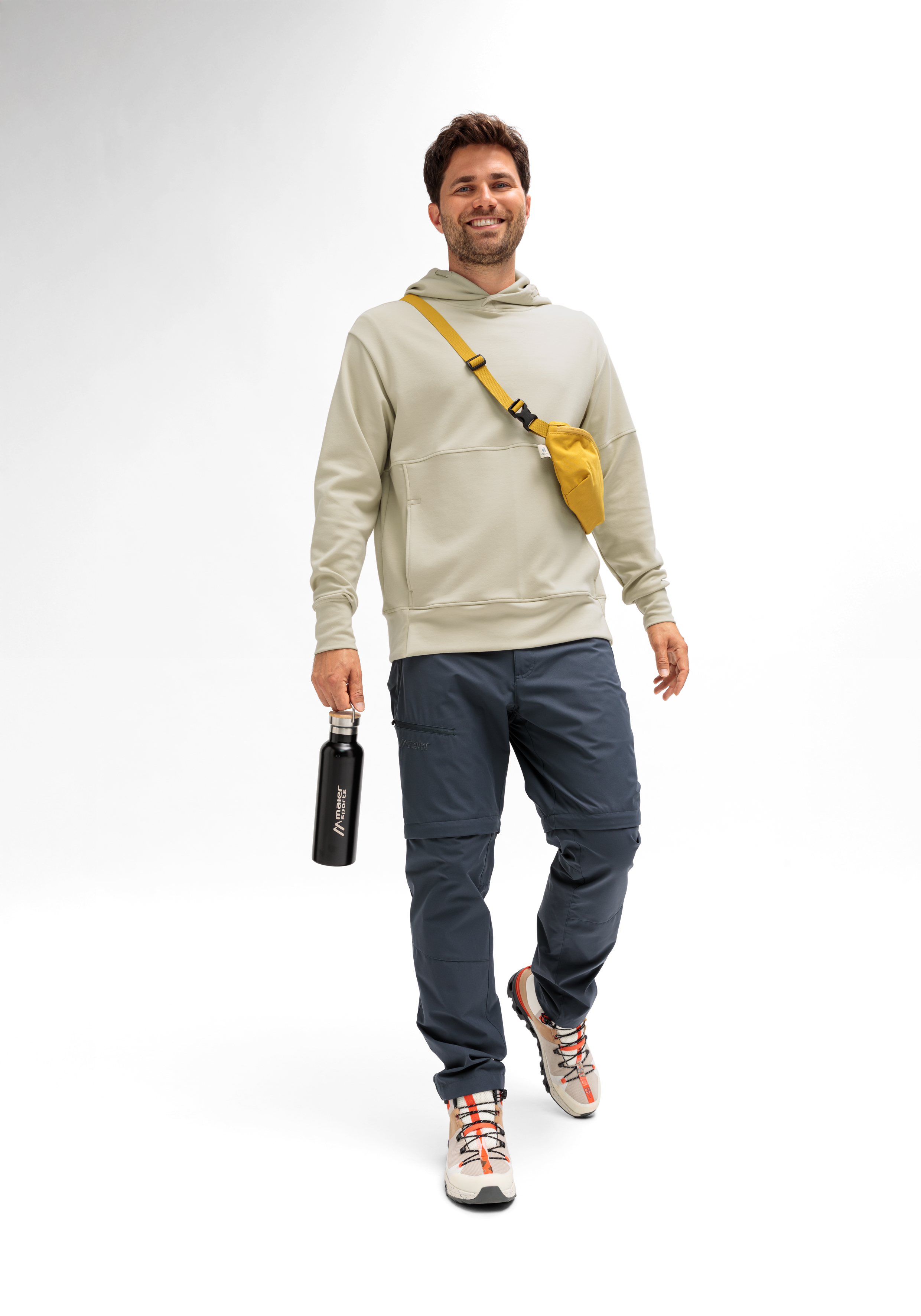 Hoodie, Fleece, Hose, Gürteltasche, Trinkflasche