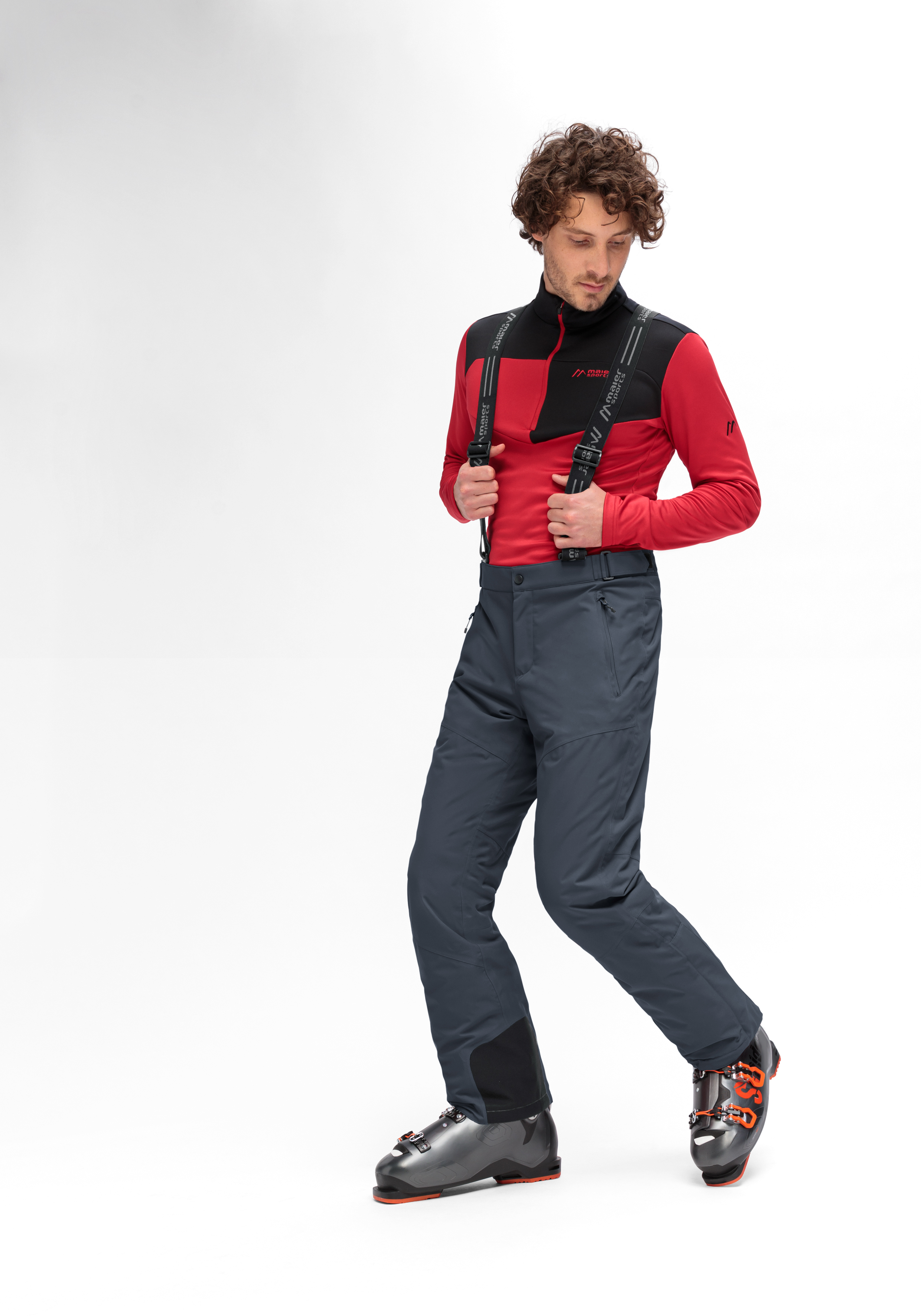 Anton 2.1 Langarm, Weste, Hosen, Formelle Kleidung, Schuh, Langarm, Weste, Hosen, Formelle Kleidung, Schuh, Langarm, Weste, Hosen, Person, Jugendlich