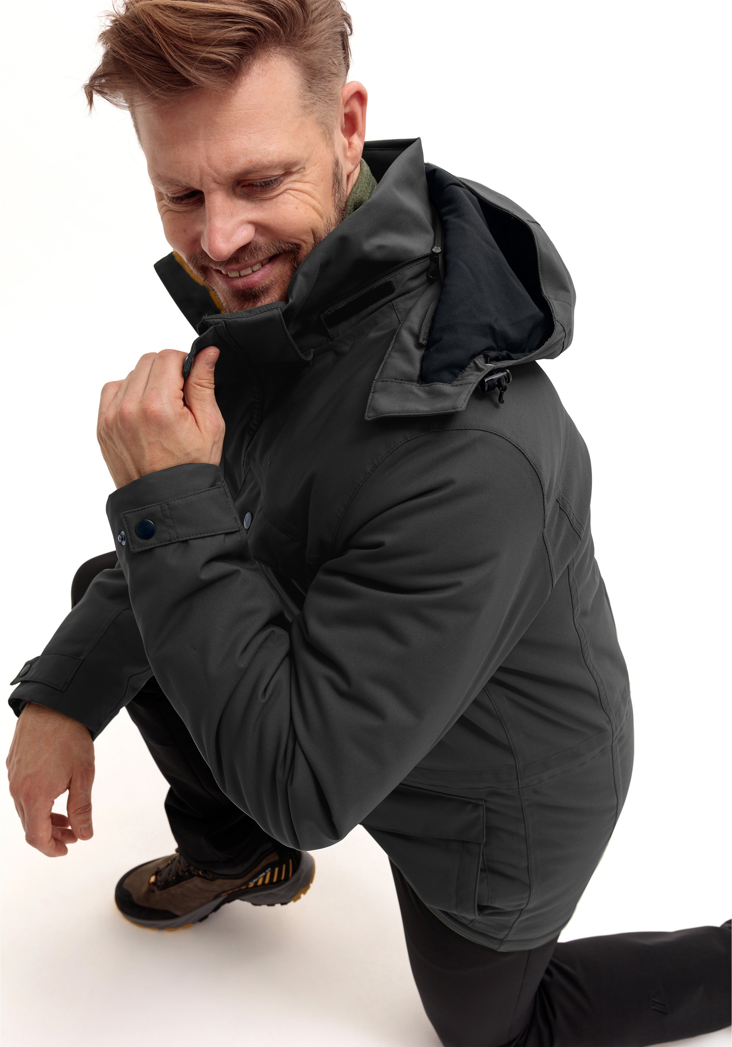 Knuth Mantel, Jacke, Finger, Person, Mann, Winterjacke, Herrenjacke, Softshell, Regenjacke, Kapuzenjacke