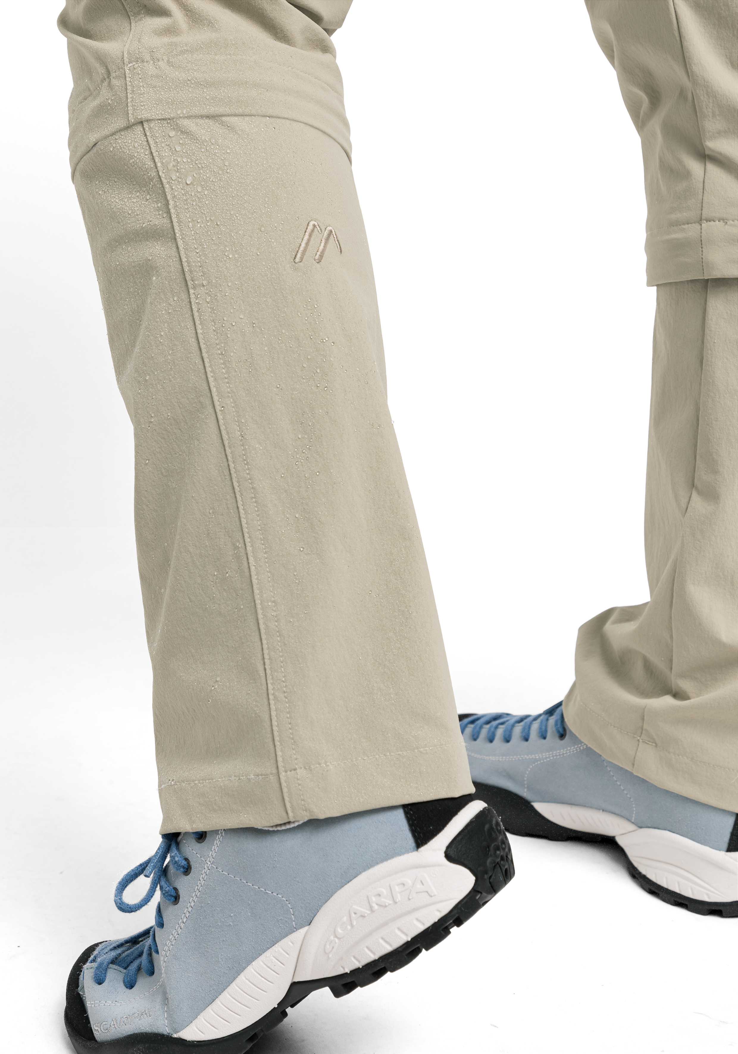 Schuhwerk, Schuh, Sneaker, Khaki, Hosen, Schuh, Sneaker, Khaki, Person, Hosen