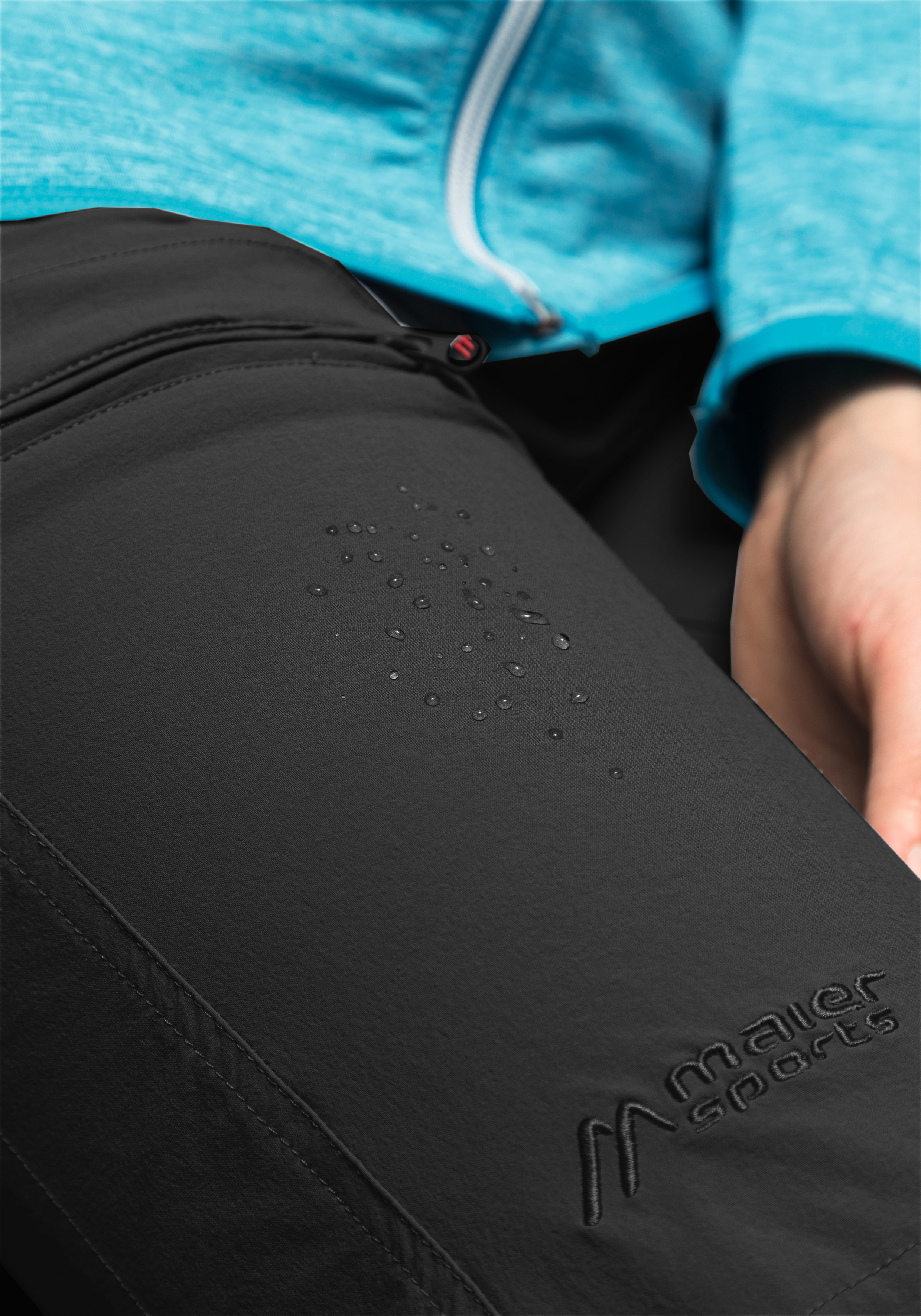 Bekleidung, Hosen, Finger, Hand, Person