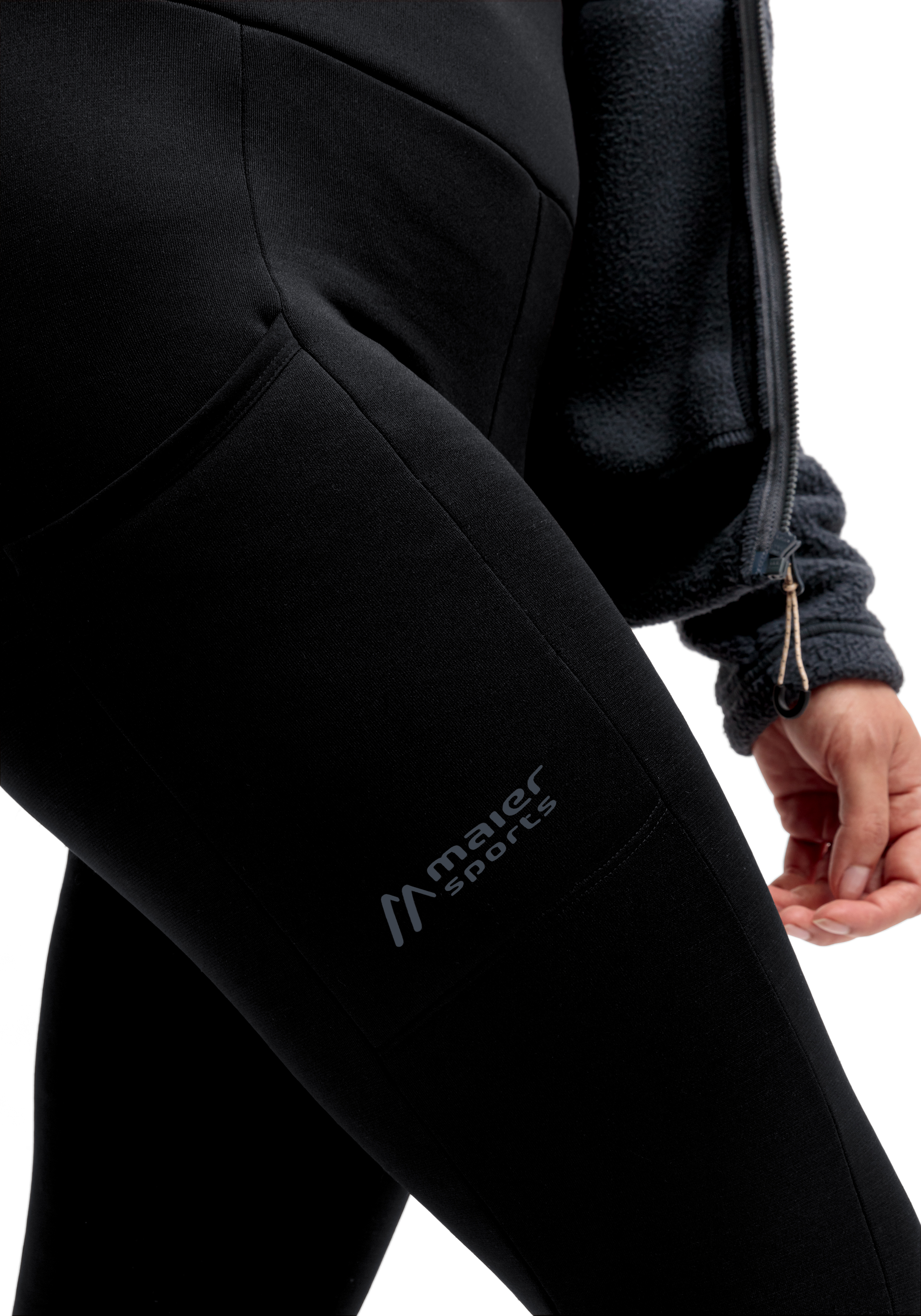 Bekleidung, Langarm, Ärmel, Hosen, Person, Bekleidung, Langarm, Ärmel, Hosen, Person