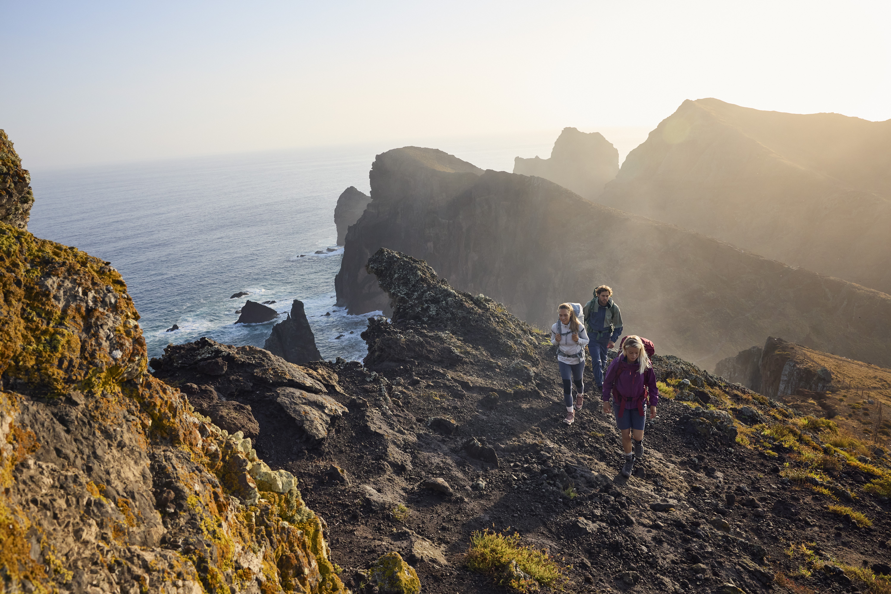 BAP2348_01410_231115 BAP2348_01410_231115