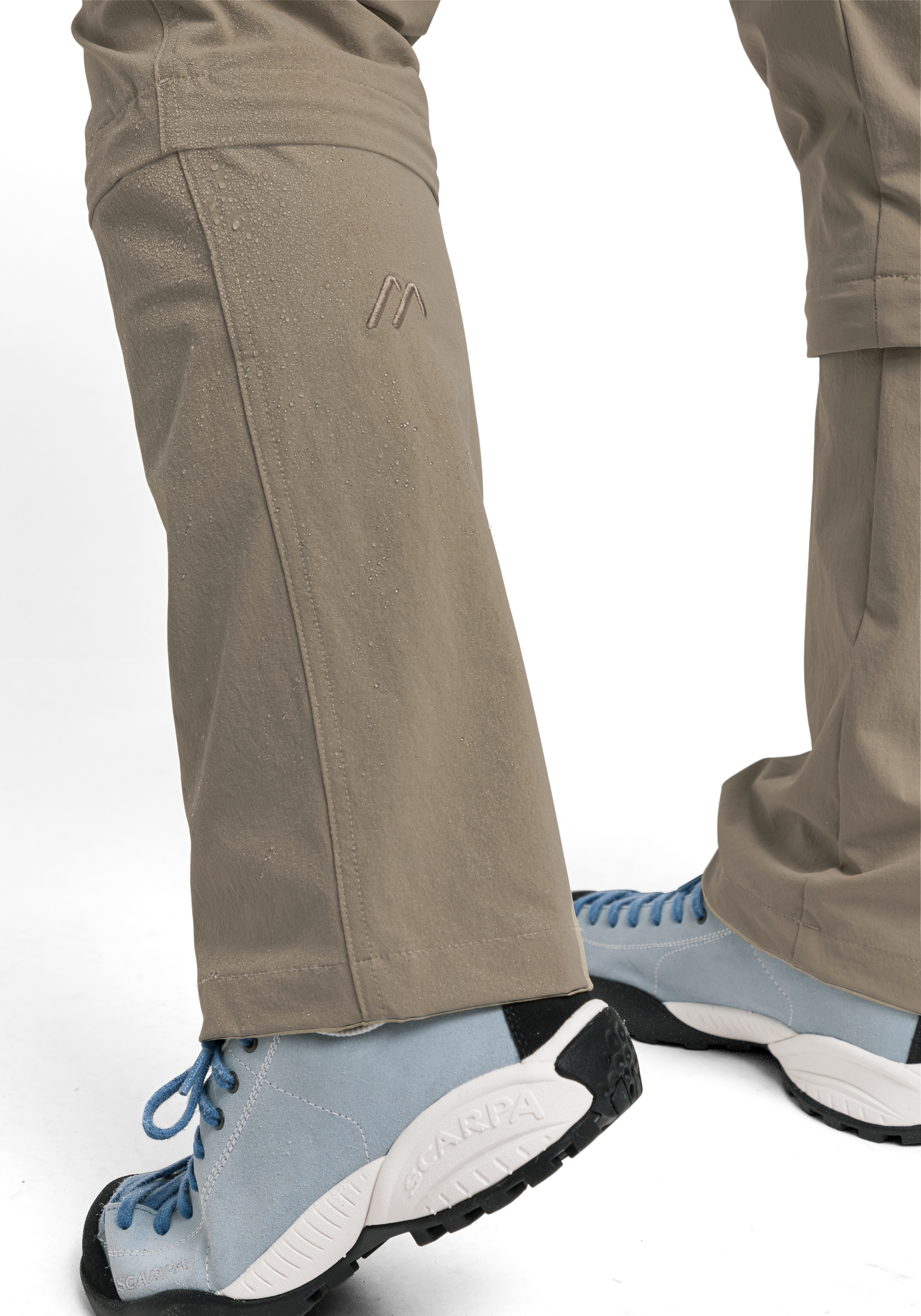 Arolla Schuhwerk, Schuh, Sneaker, Khaki, Hosen, Schuh, Sneaker, Khaki, Hosen, Person, Schuh, Sneaker, Khaki, Hosen, Person