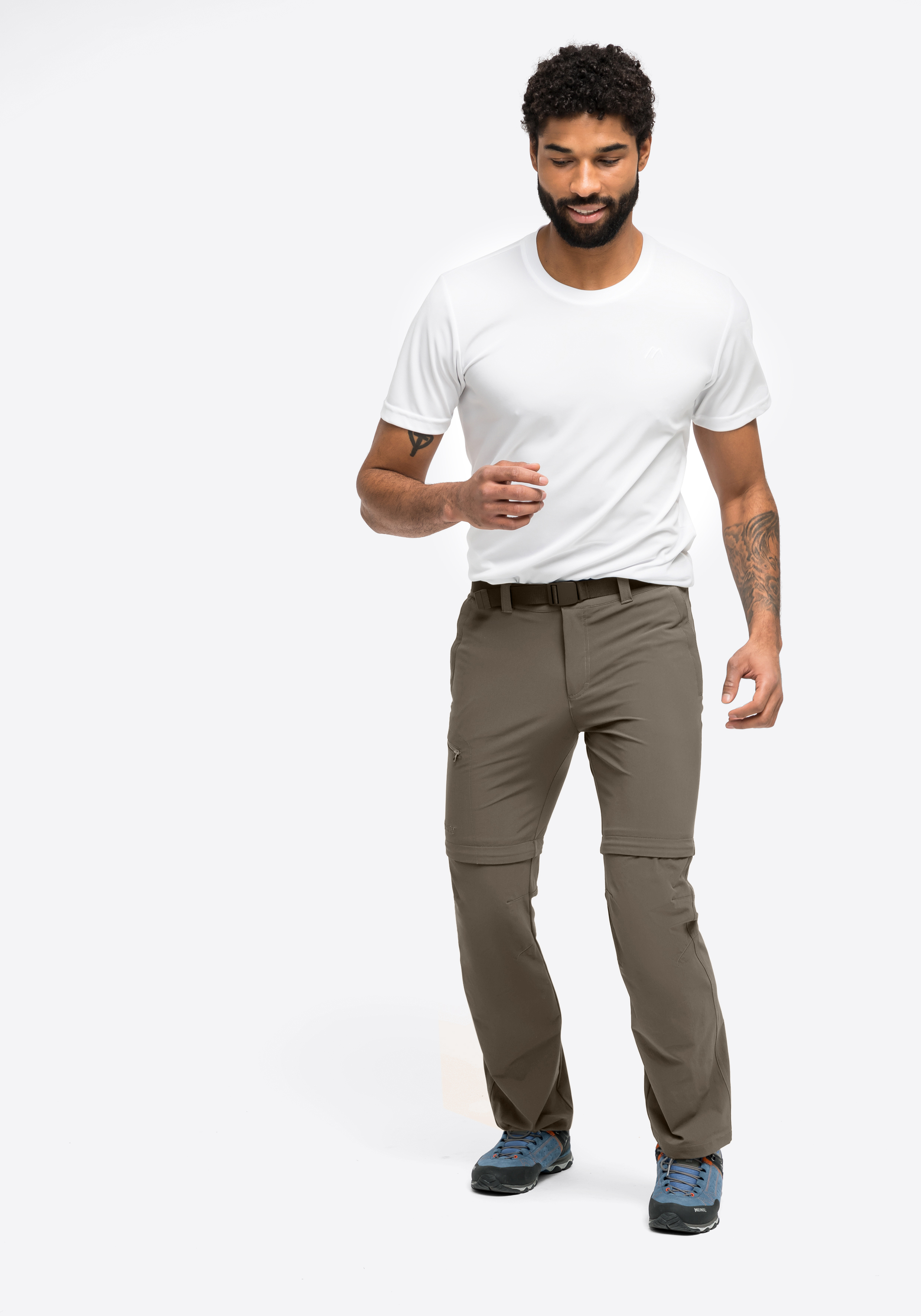 Hosen, T-shirt, Erwachsener, Mann, Person