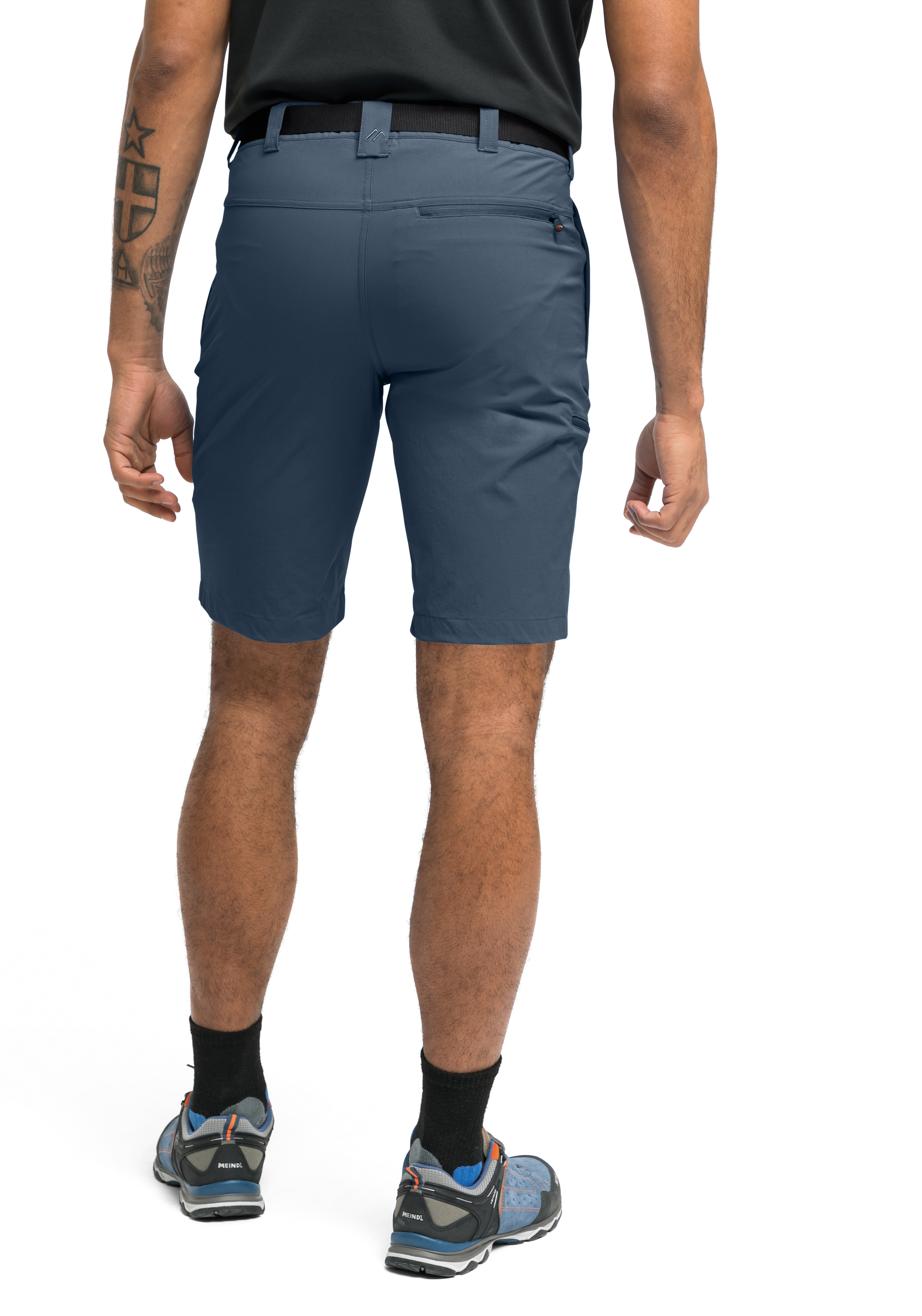 Kurze Hose, Schuh, Erwachsener, Mann, Person, kurze hosen, blaue shorts, back pocket, gürtelsschlaufen, sporthose