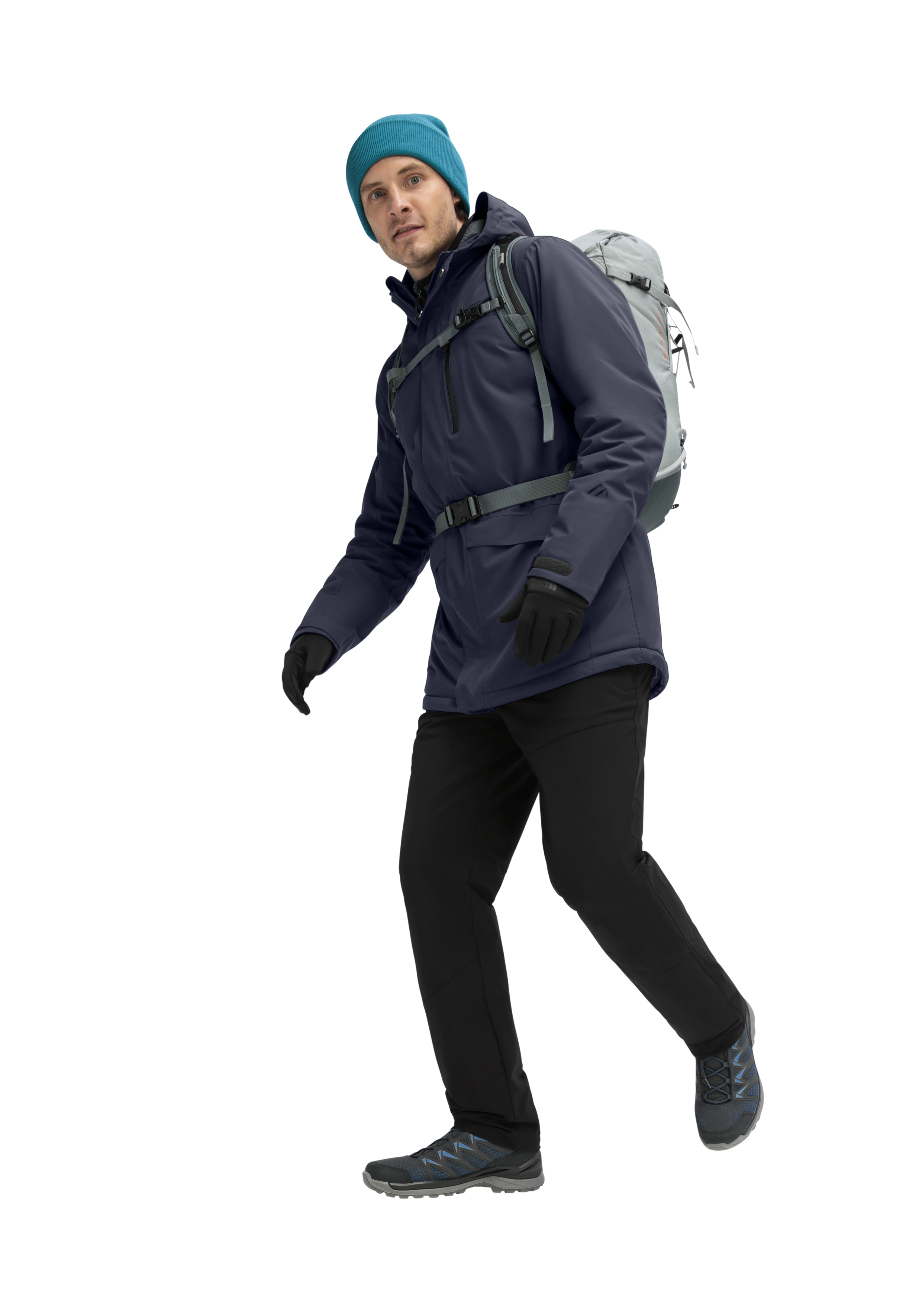 Wanderer, Winterjacke, Rucksack, Beanie, Laufschuhe