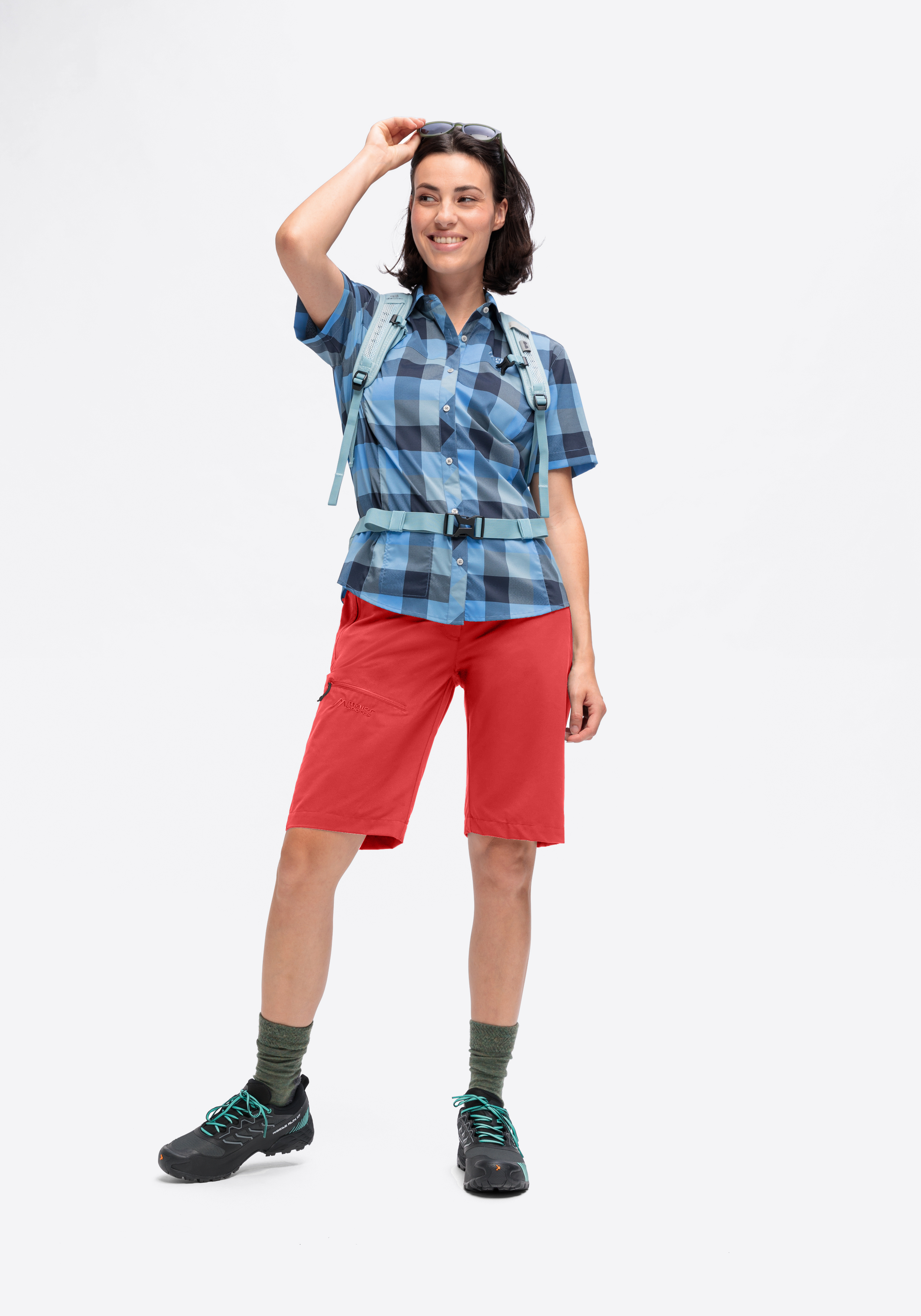 Lulaka Bermuda LP Kurze Hose, Hemd, Strandmode, Person, Schuh, Hemd, Karo, Kurzarm, Rucksack, Shorts
