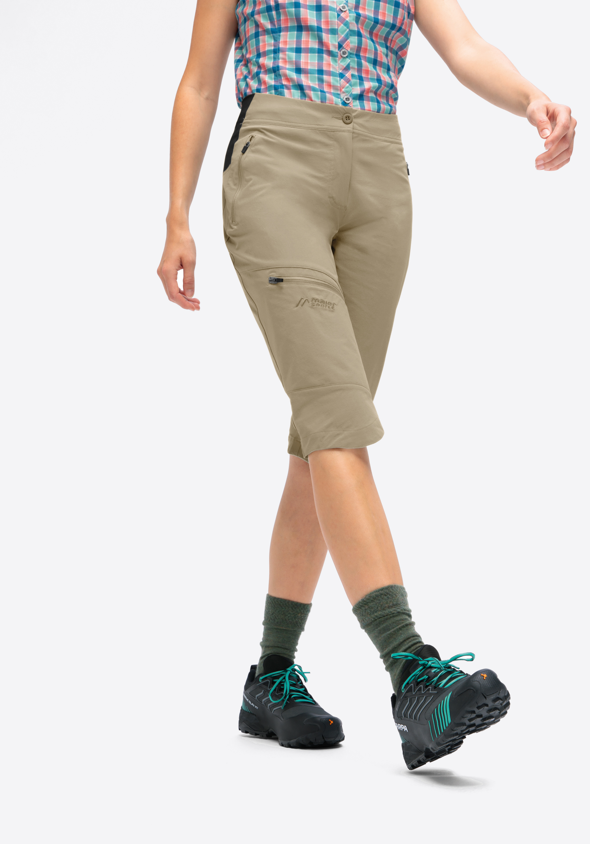 Kurze Hose, Schuh, Khaki, Person, Turnschuh